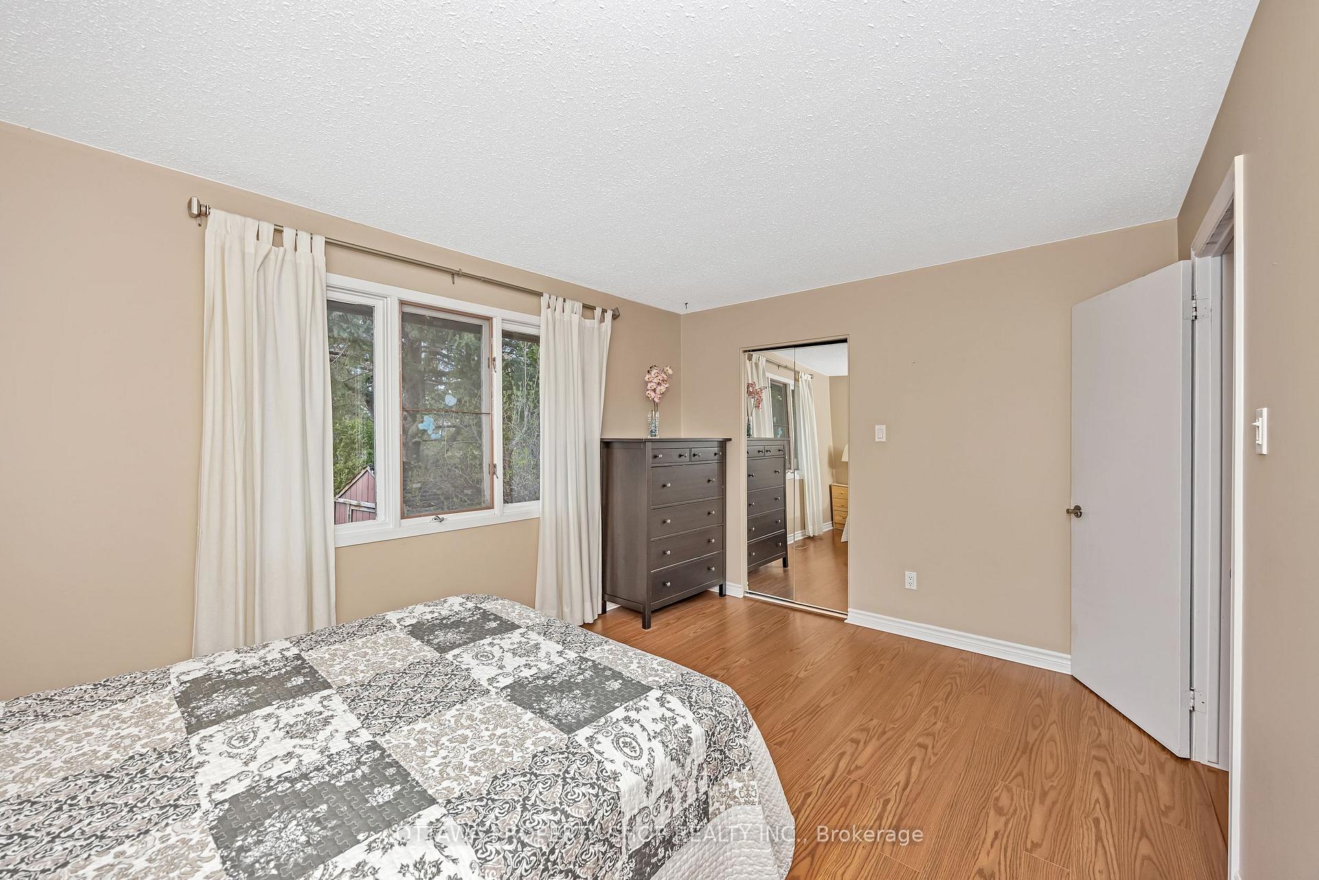 Photo 10 of 54 Chimo Drive, Ottawa, Kanata - Katimavik — HOMEH