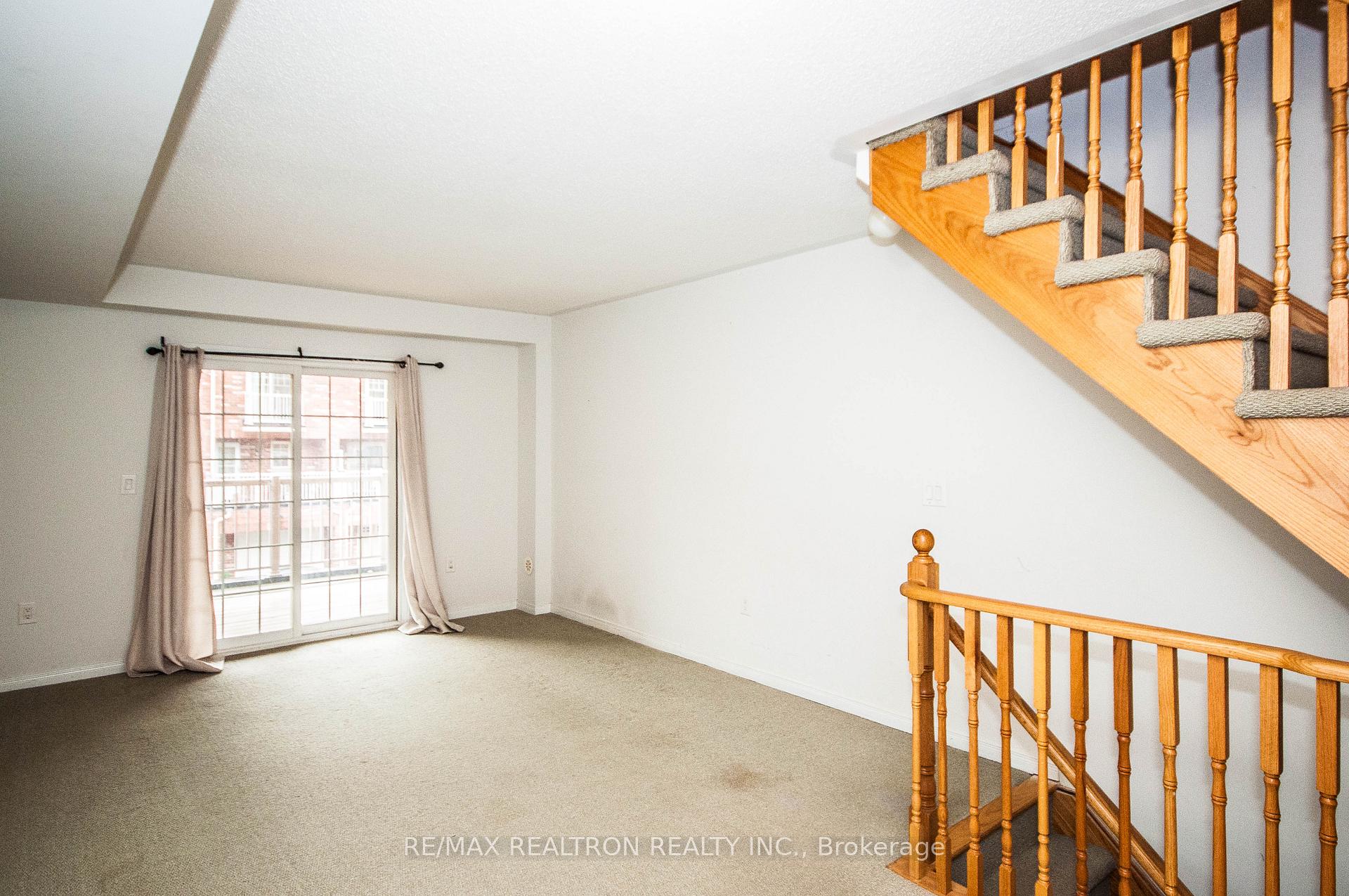 Photo 13 of 46 Truchard Avenue, Markham, Berczy — HOMEH