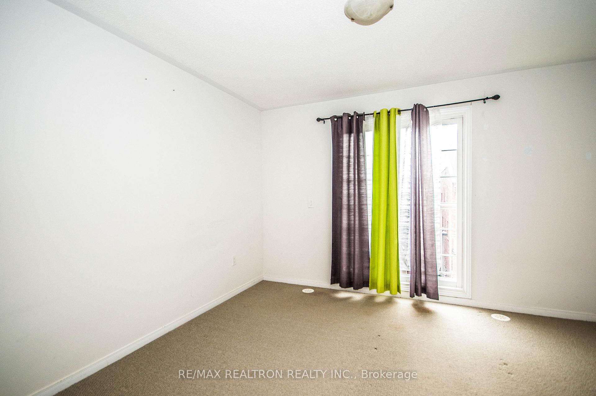 Photo 15 of 46 Truchard Avenue, Markham, Berczy — HOMEH