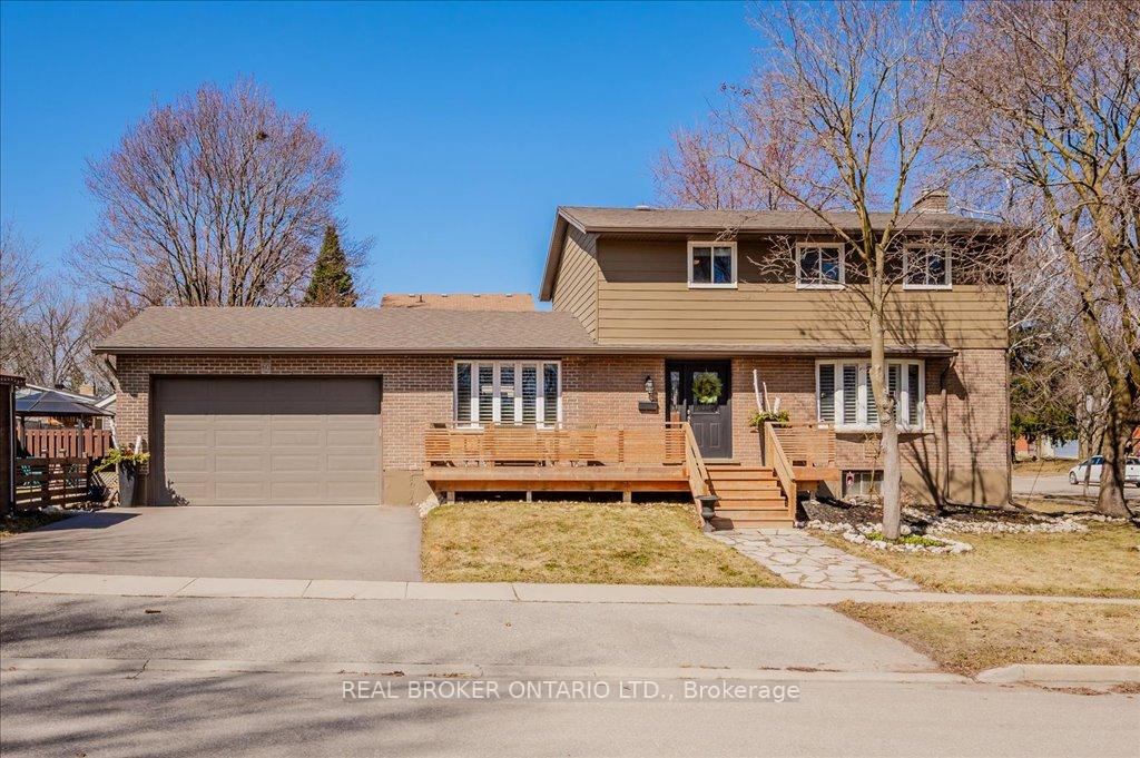 Photo 2 of 60 Silverspring Crescent, Kitchener — HOMEH