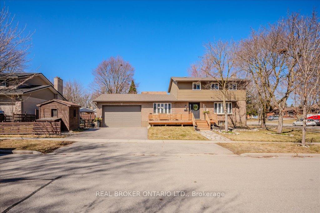 Photo 3 of 60 Silverspring Crescent, Kitchener — HOMEH