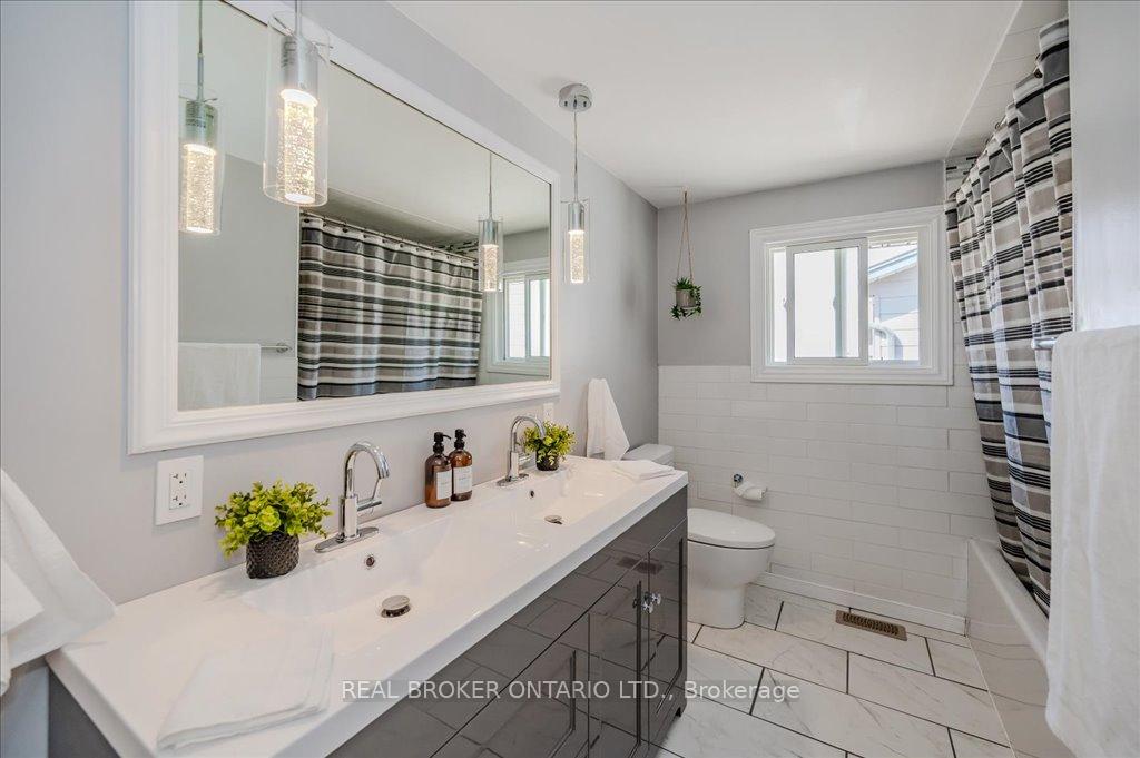 Photo 21 of 60 Silverspring Crescent, Kitchener — HOMEH