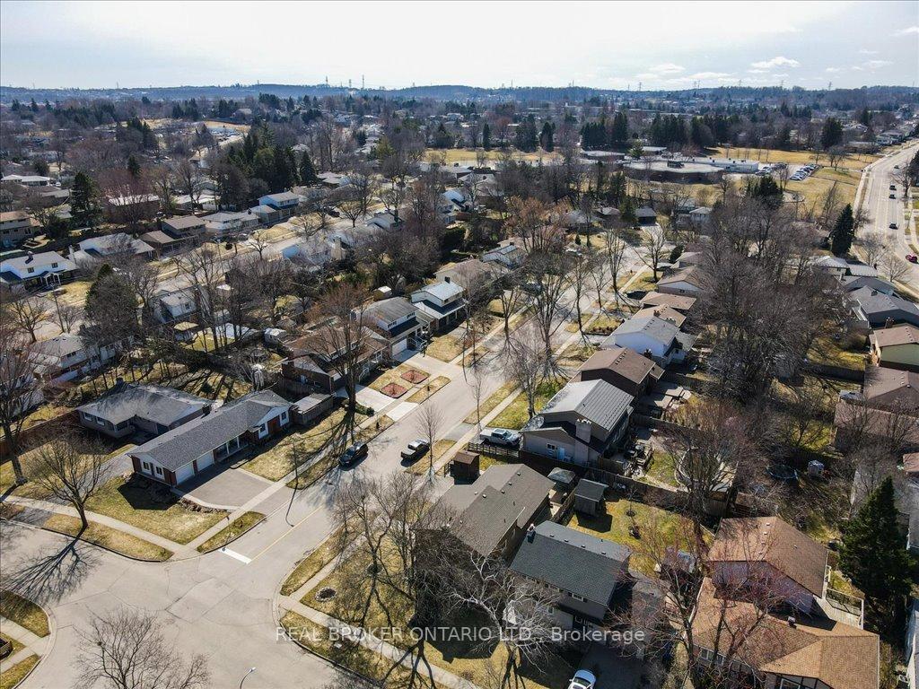 Photo 35 of 60 Silverspring Crescent, Kitchener — HOMEH