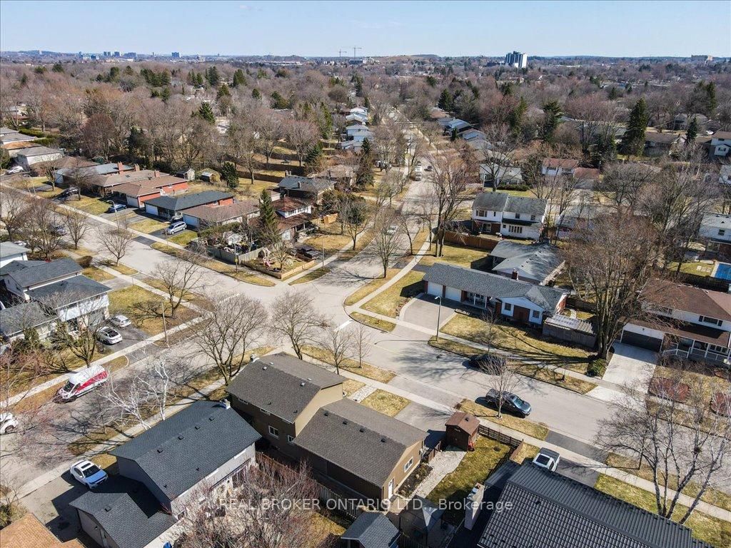 Photo 36 of 60 Silverspring Crescent, Kitchener — HOMEH