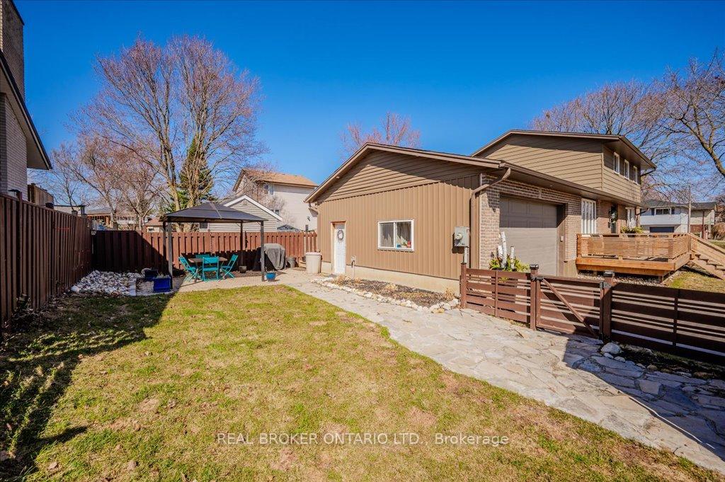 Photo 40 of 60 Silverspring Crescent, Kitchener — HOMEH