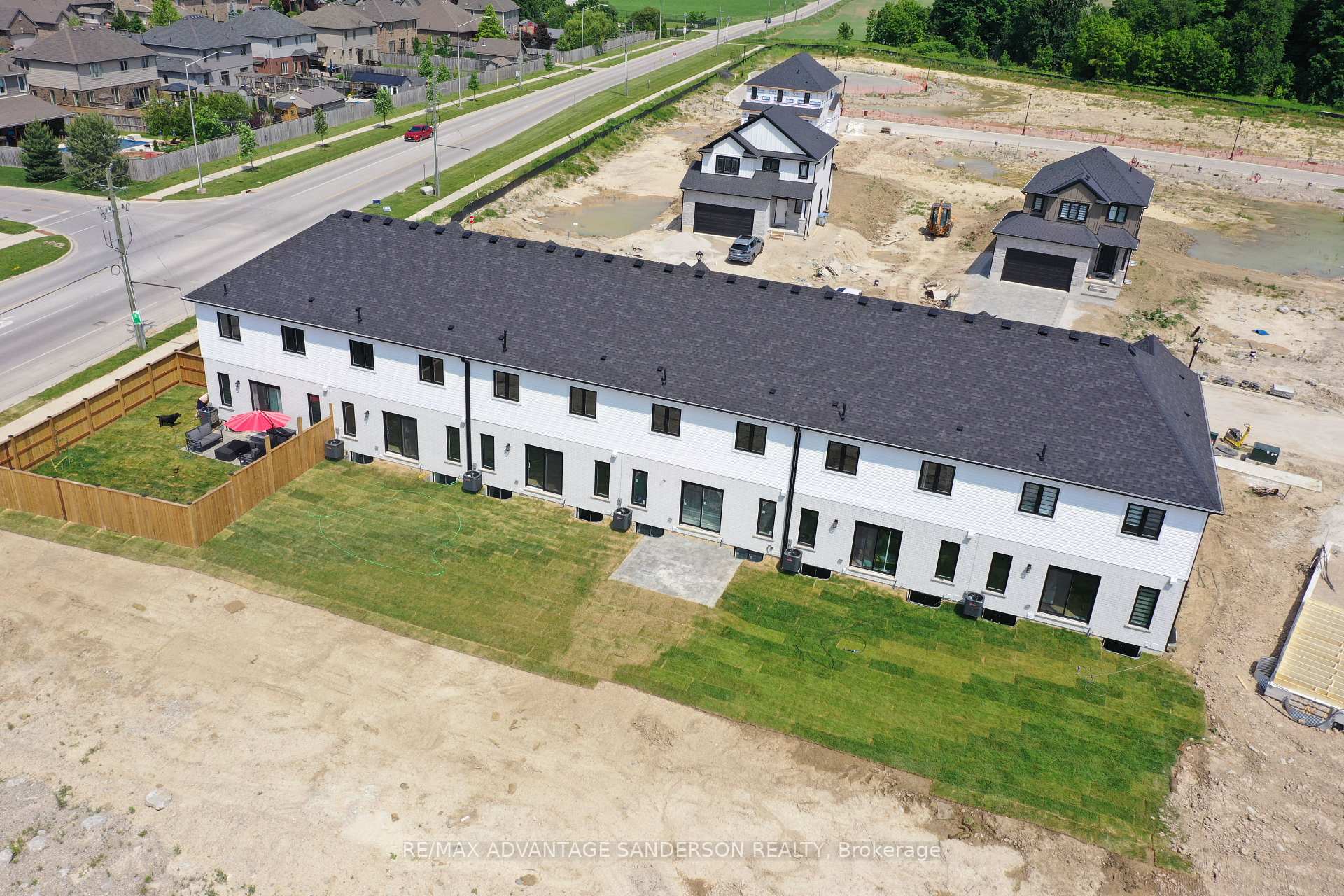 Photo 13 of 189 Bowman Drive, Middlesex Centre, Ilderton — HOMEH