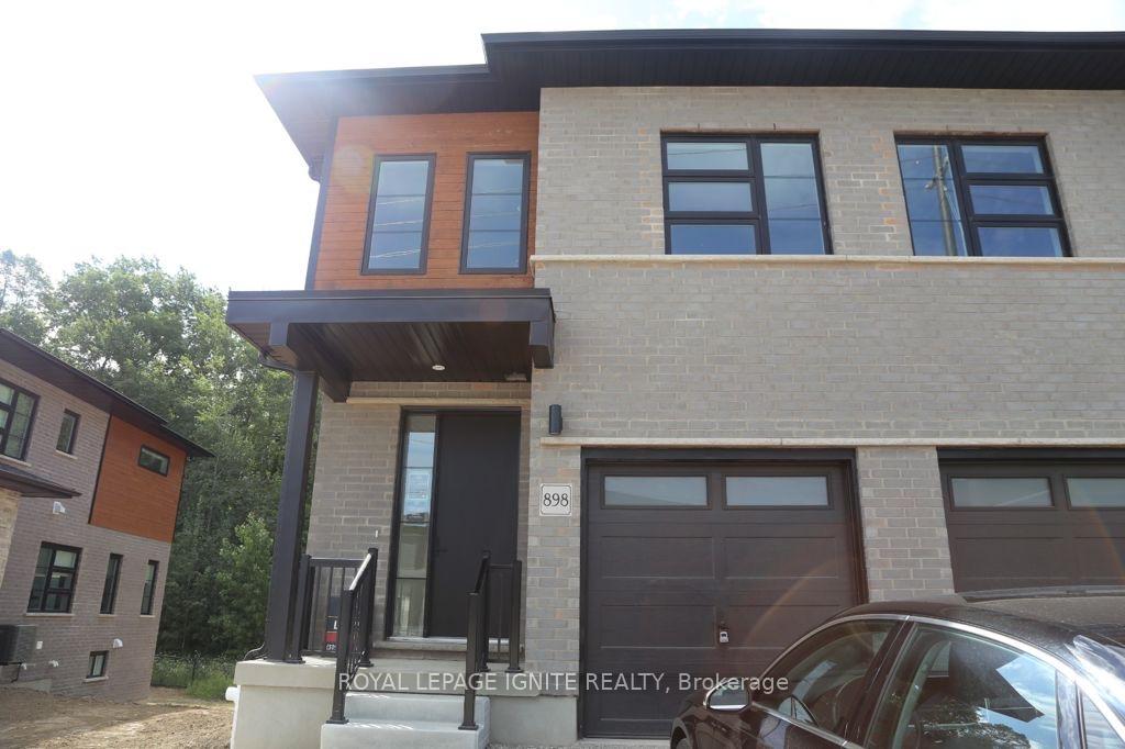 Photo 1 of 898 Robert Ferrie Drive, Kitchener — HOMEH