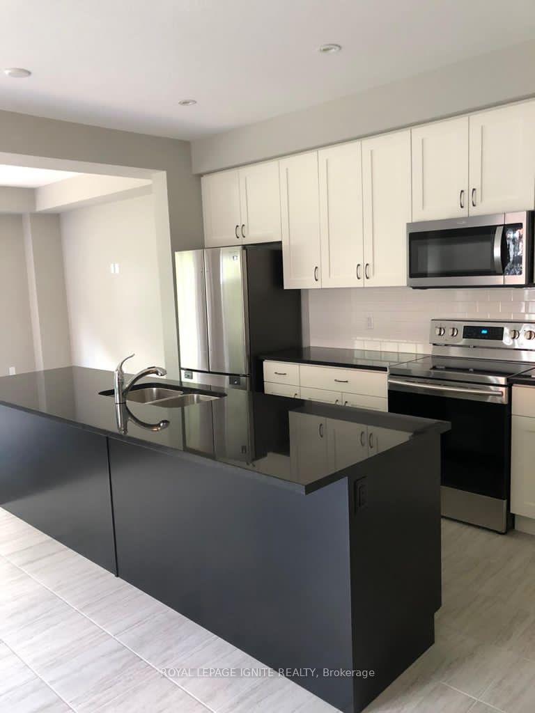 Photo 3 of 898 Robert Ferrie Drive, Kitchener — HOMEH