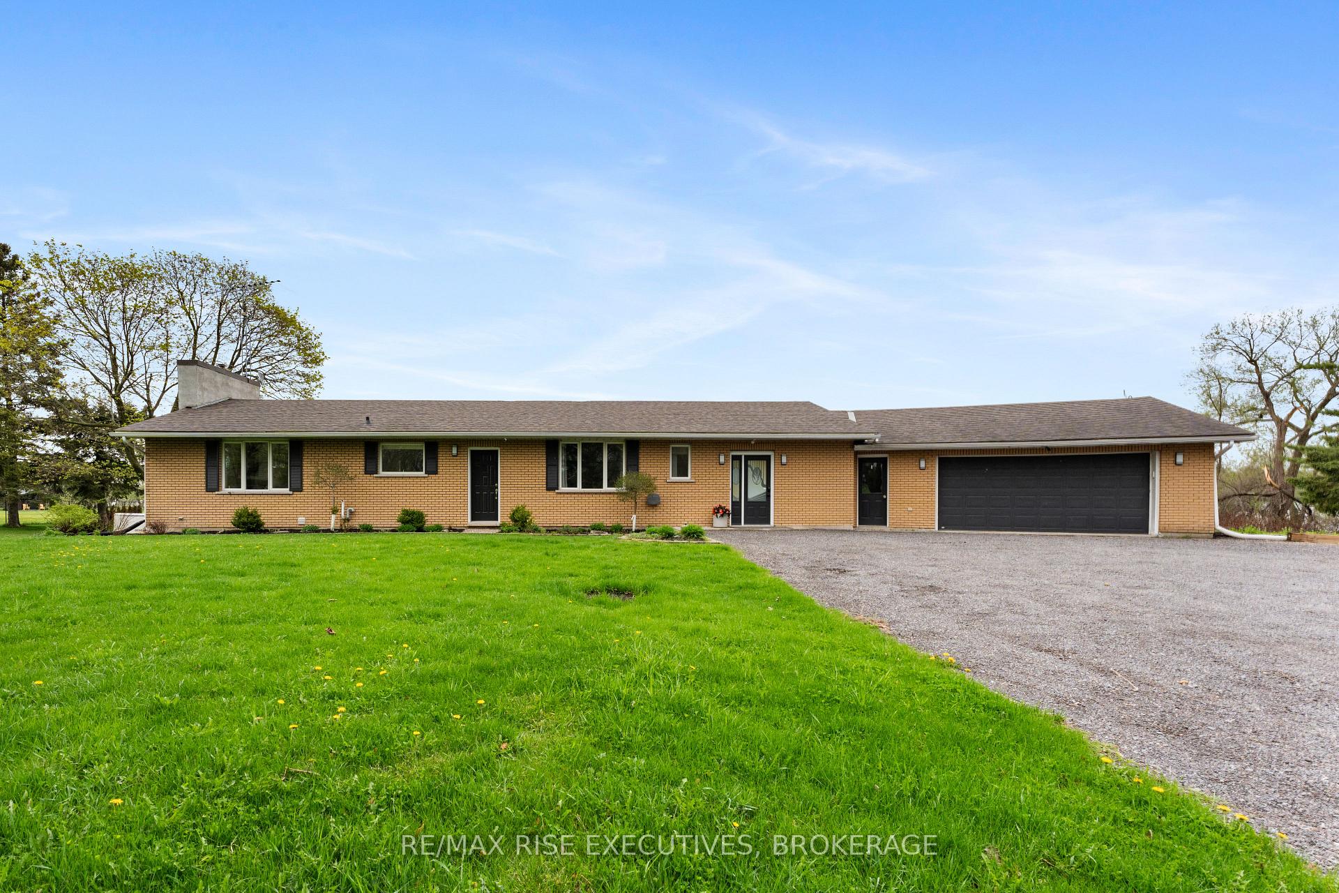 Photo 5 of 25 Aragon Road, Kingston, City North of 401 — HOMEH