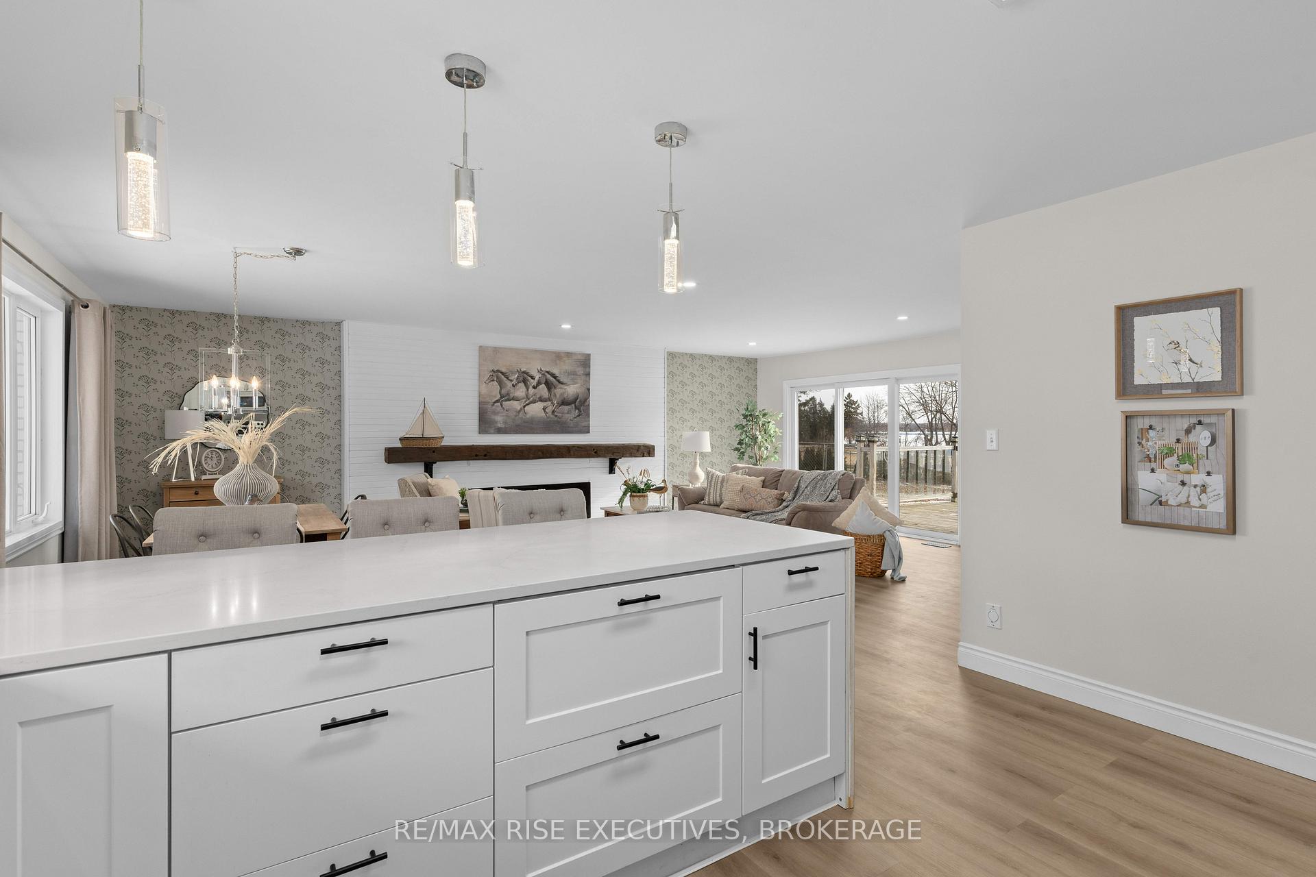 Photo 12 of 25 Aragon Road, Kingston, City North of 401 — HOMEH