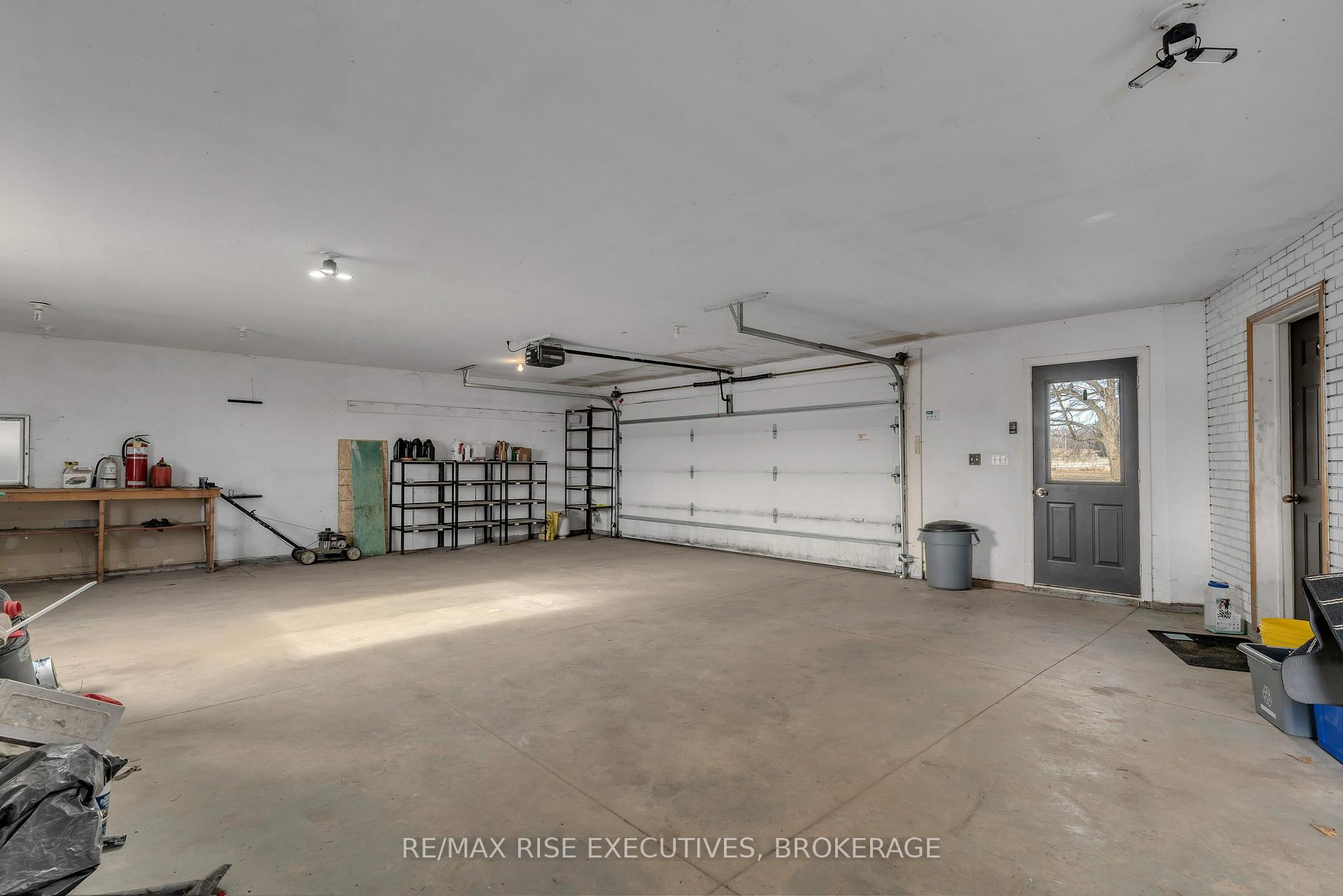 Photo 32 of 25 Aragon Road, Kingston, City North of 401 — HOMEH