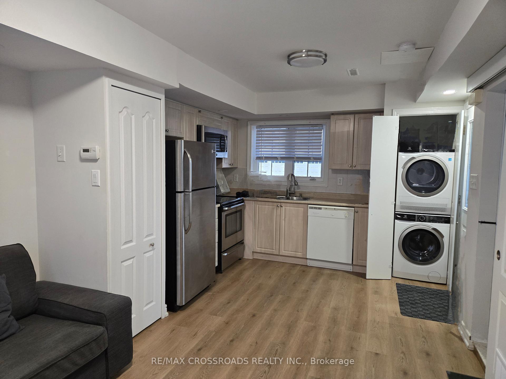 Photo 6 of 2922 Bur Oak Avenue, Markham, Cornell — HOMEH
