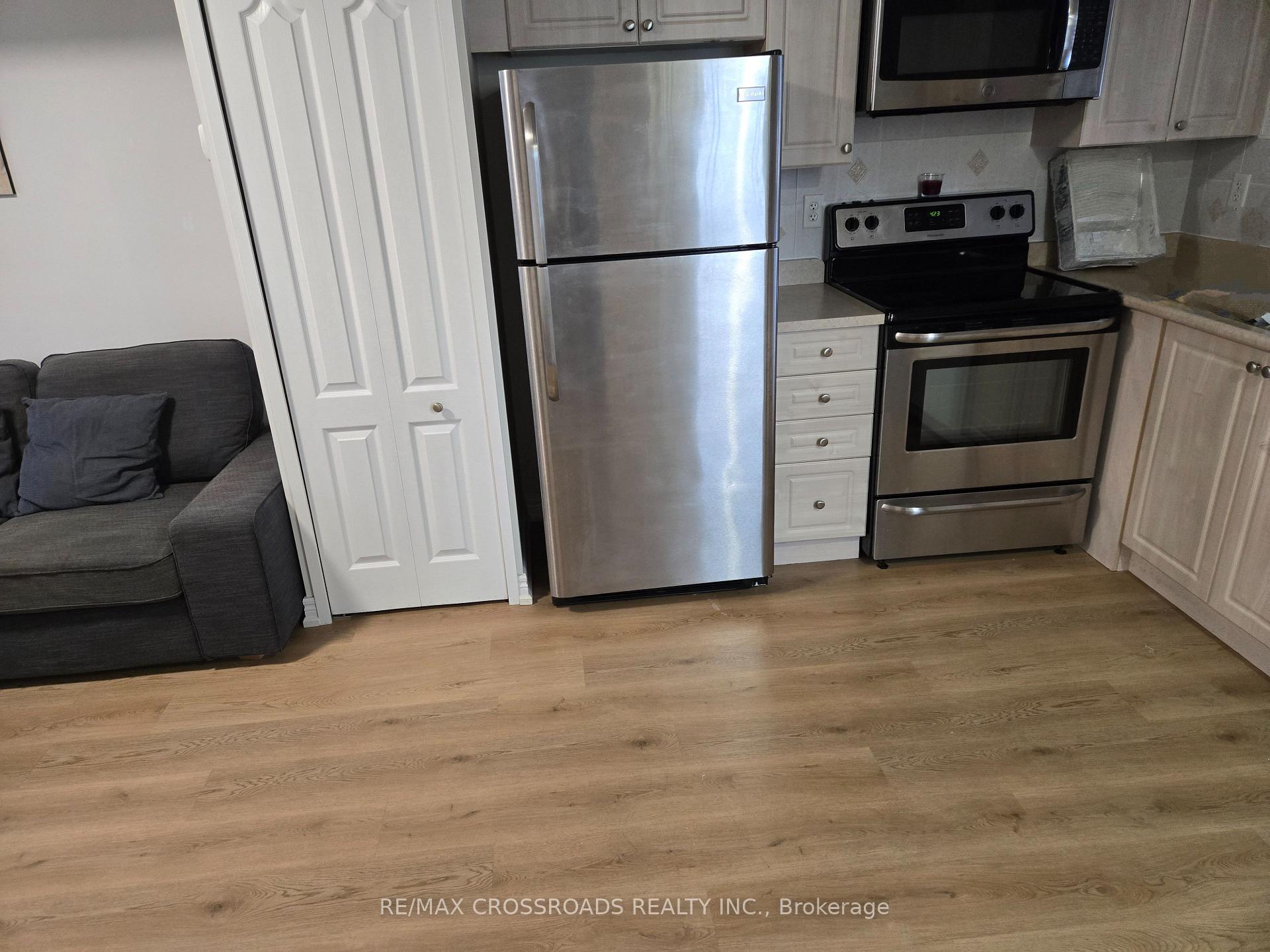 Photo 8 of 2922 Bur Oak Avenue, Markham, Cornell — HOMEH