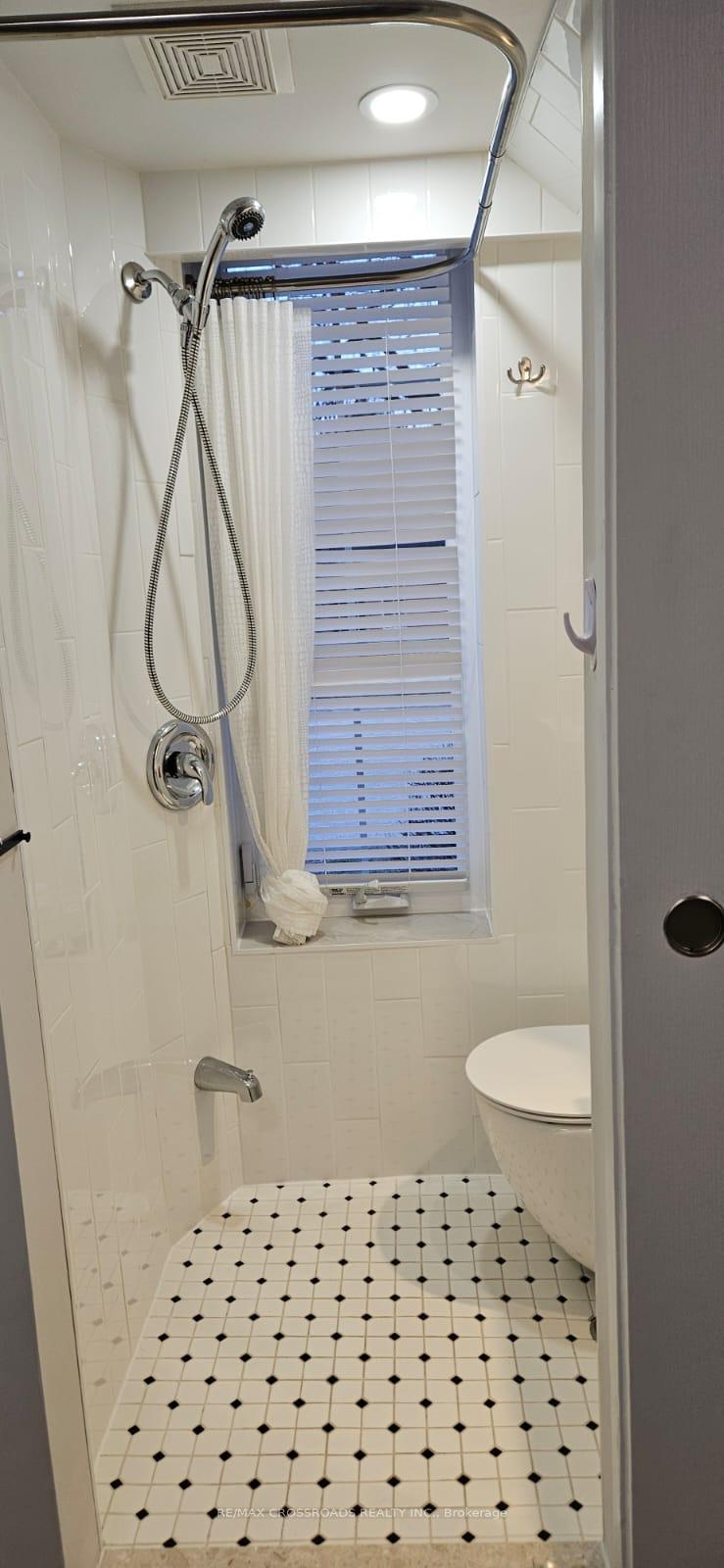 Photo 10 of 2922 Bur Oak Avenue, Markham, Cornell — HOMEH