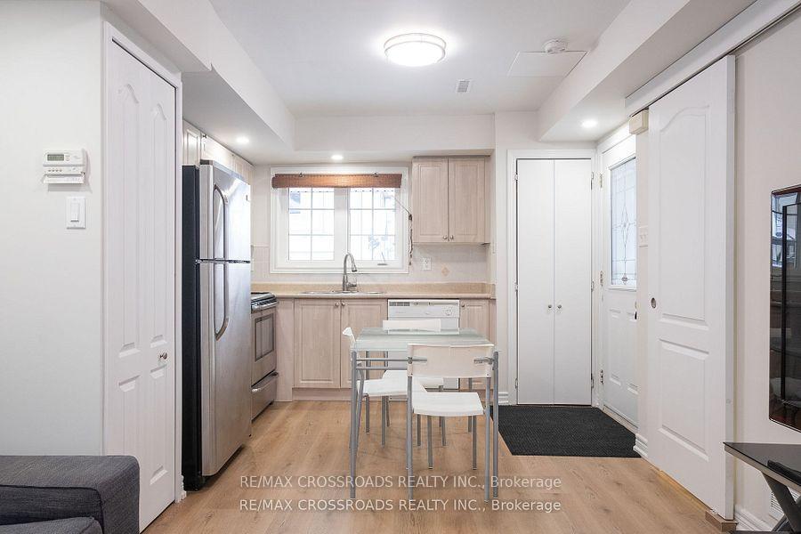 Photo 25 of 2922 Bur Oak Avenue, Markham, Cornell — HOMEH