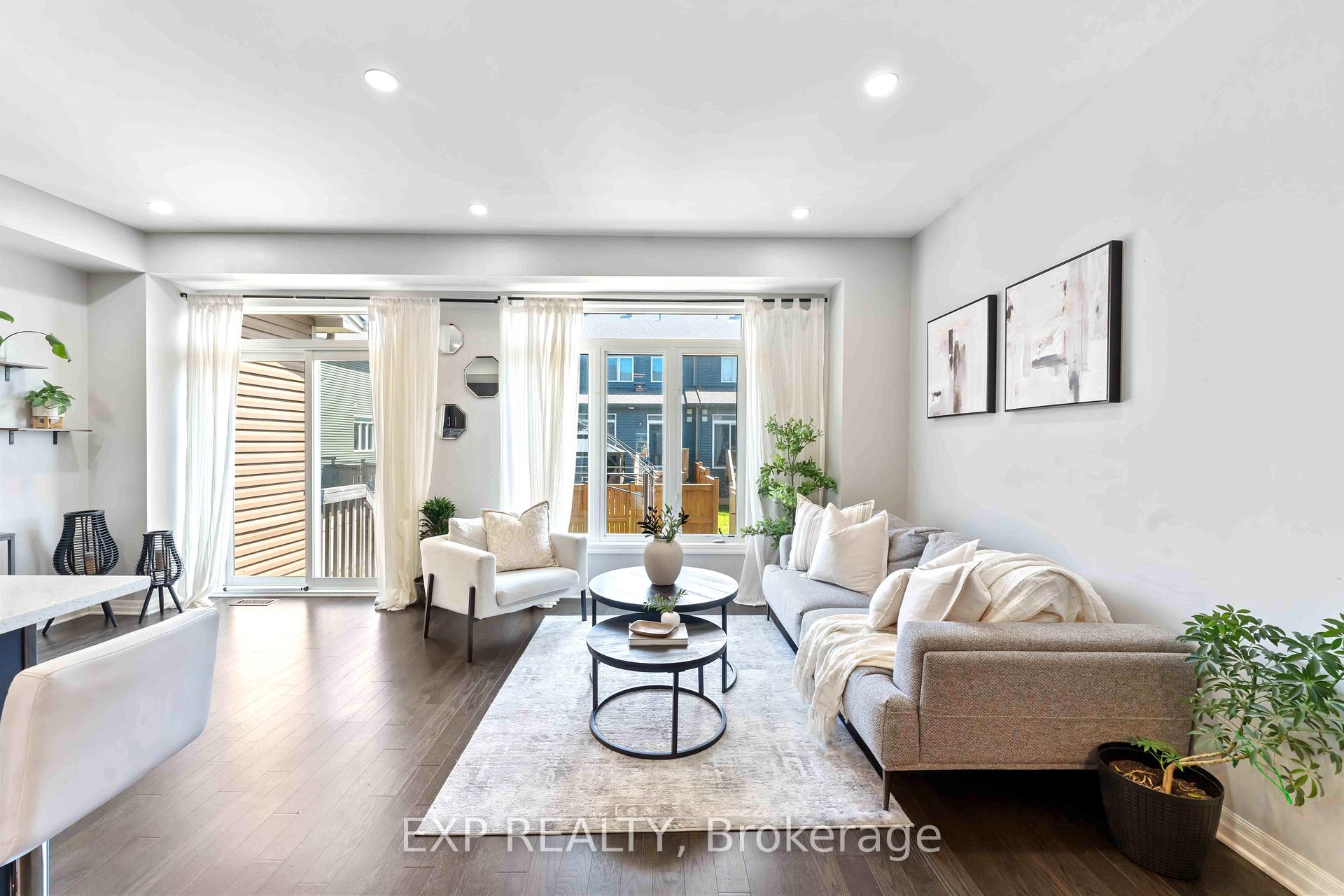 Photo 6 of 329 Tulum Crescent, Ottawa, Kanata - Emerald Meadows/Trailwest — HOMEH