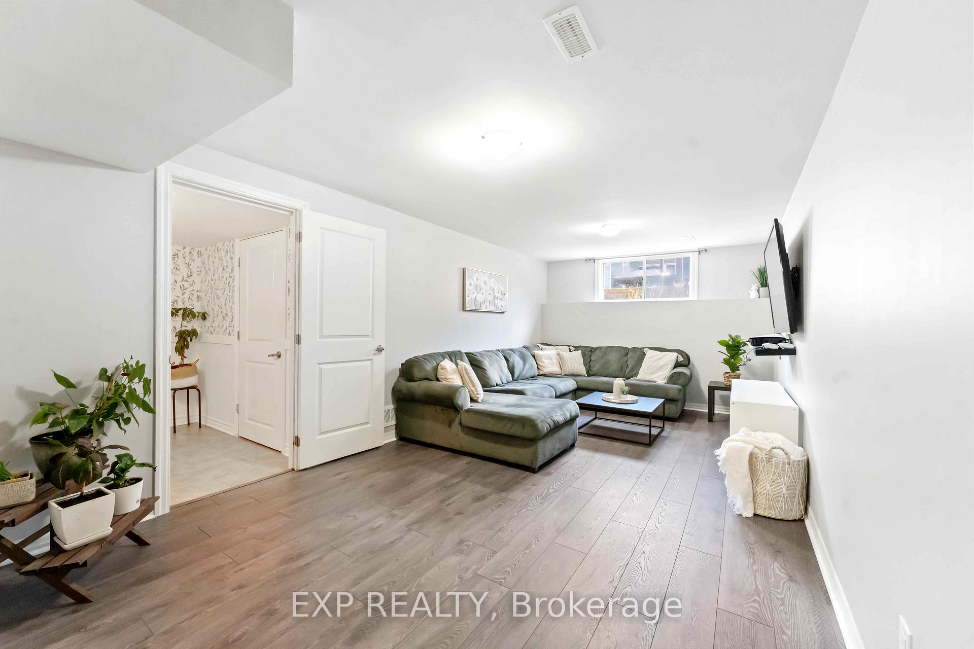 Photo 19 of 329 Tulum Crescent, Ottawa, Kanata - Emerald Meadows/Trailwest — HOMEH