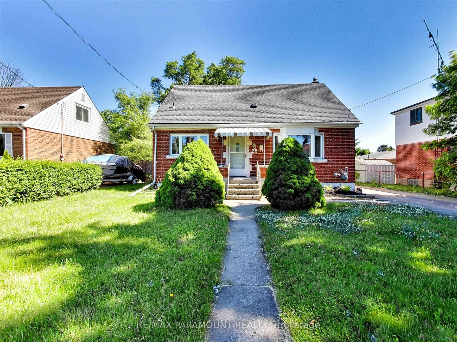 Front of Unit Upper, 25 Carene Avenue