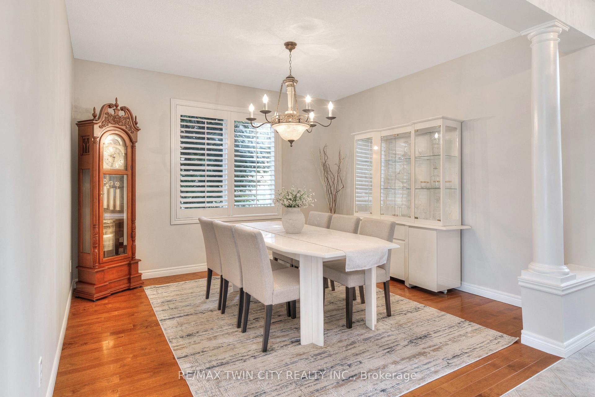 Photo 6 of 929 Manorbrook Court, Kitchener — HOMEH