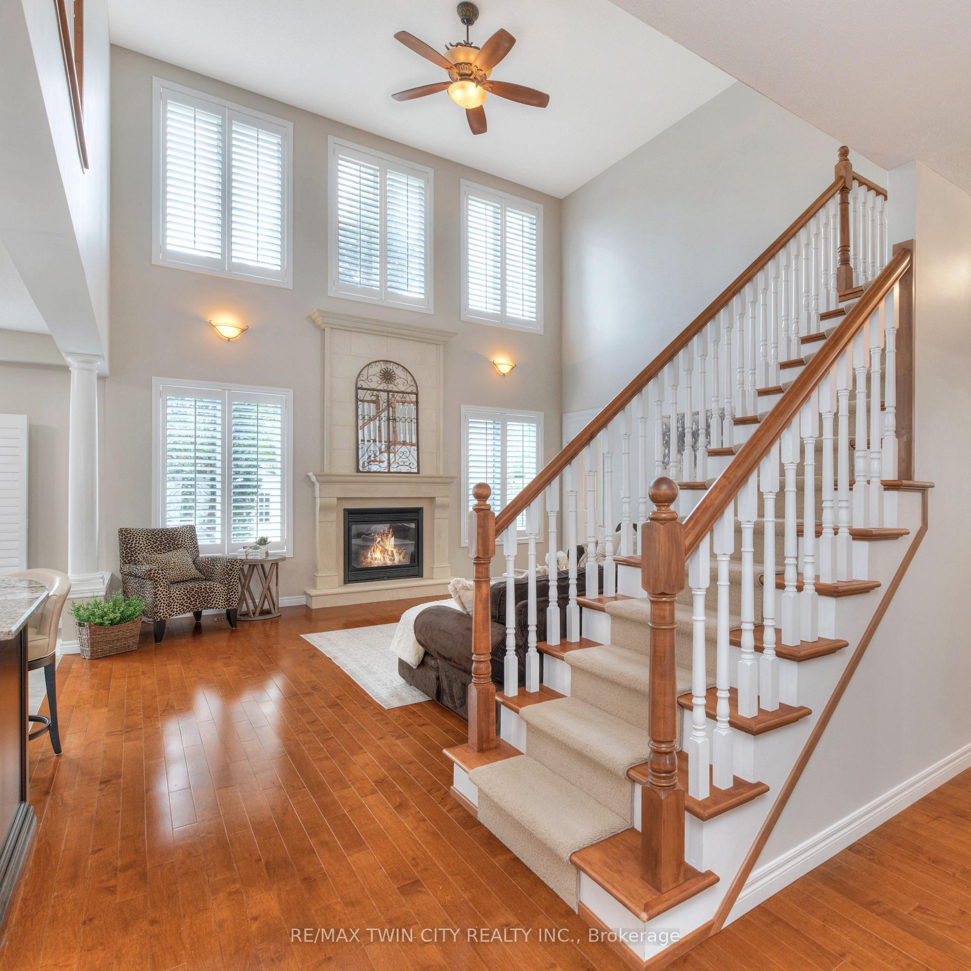 Photo 8 of 929 Manorbrook Court, Kitchener — HOMEH
