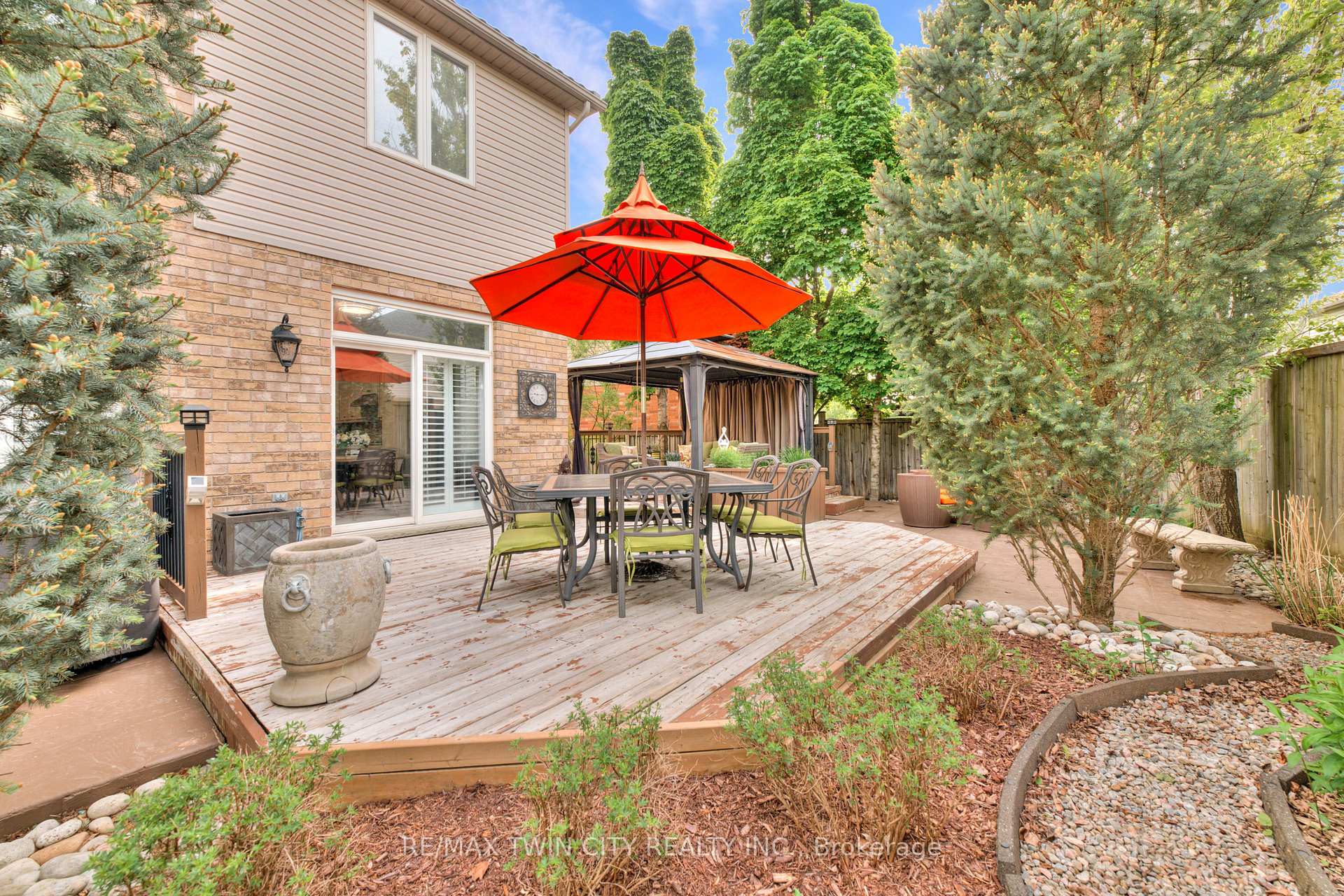 Photo 38 of 929 Manorbrook Court, Kitchener — HOMEH
