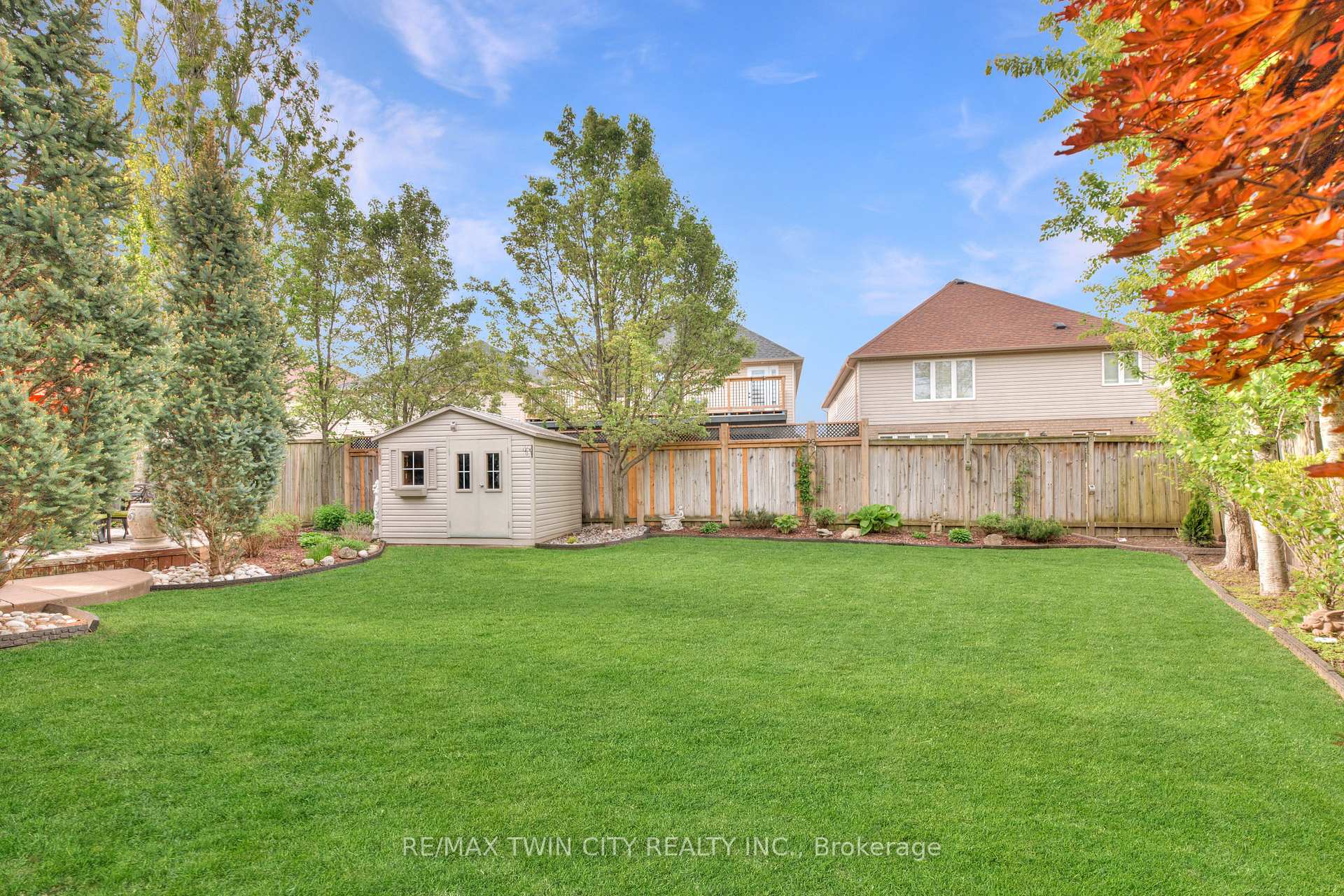 Photo 44 of 929 Manorbrook Court, Kitchener — HOMEH