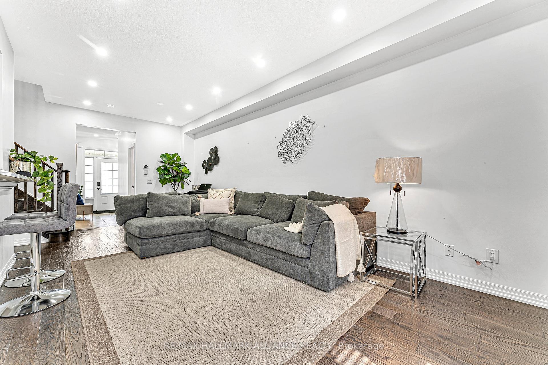 Photo 8 of 220 Duncan Lane, Milton, Scott — HOMEH