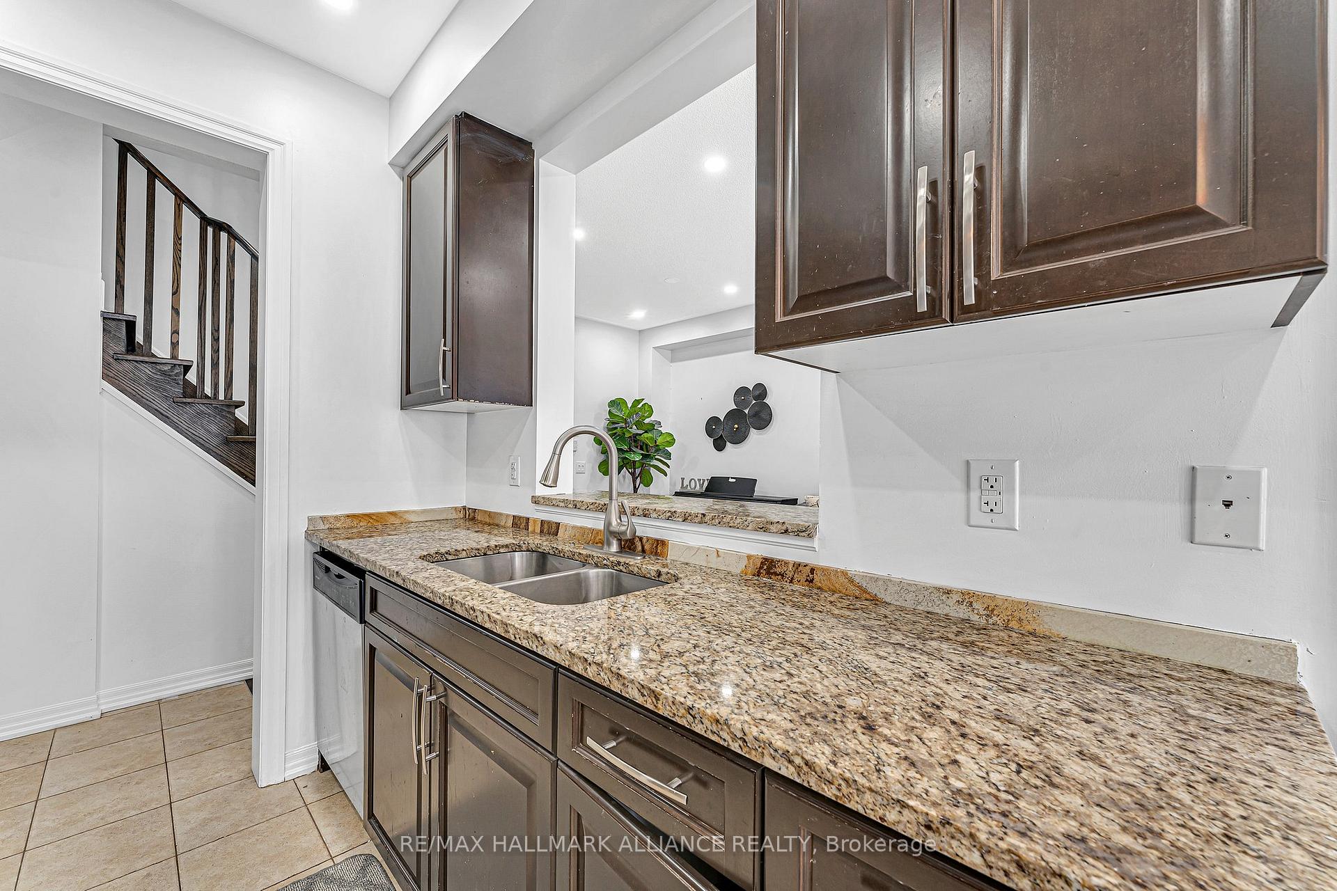 Photo 14 of 220 Duncan Lane, Milton, Scott — HOMEH