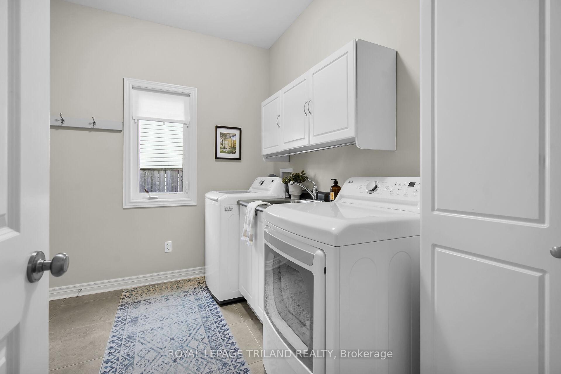 Photo 14 of 30 Willard Crescent, Middlesex Centre, Kilworth — HOMEH