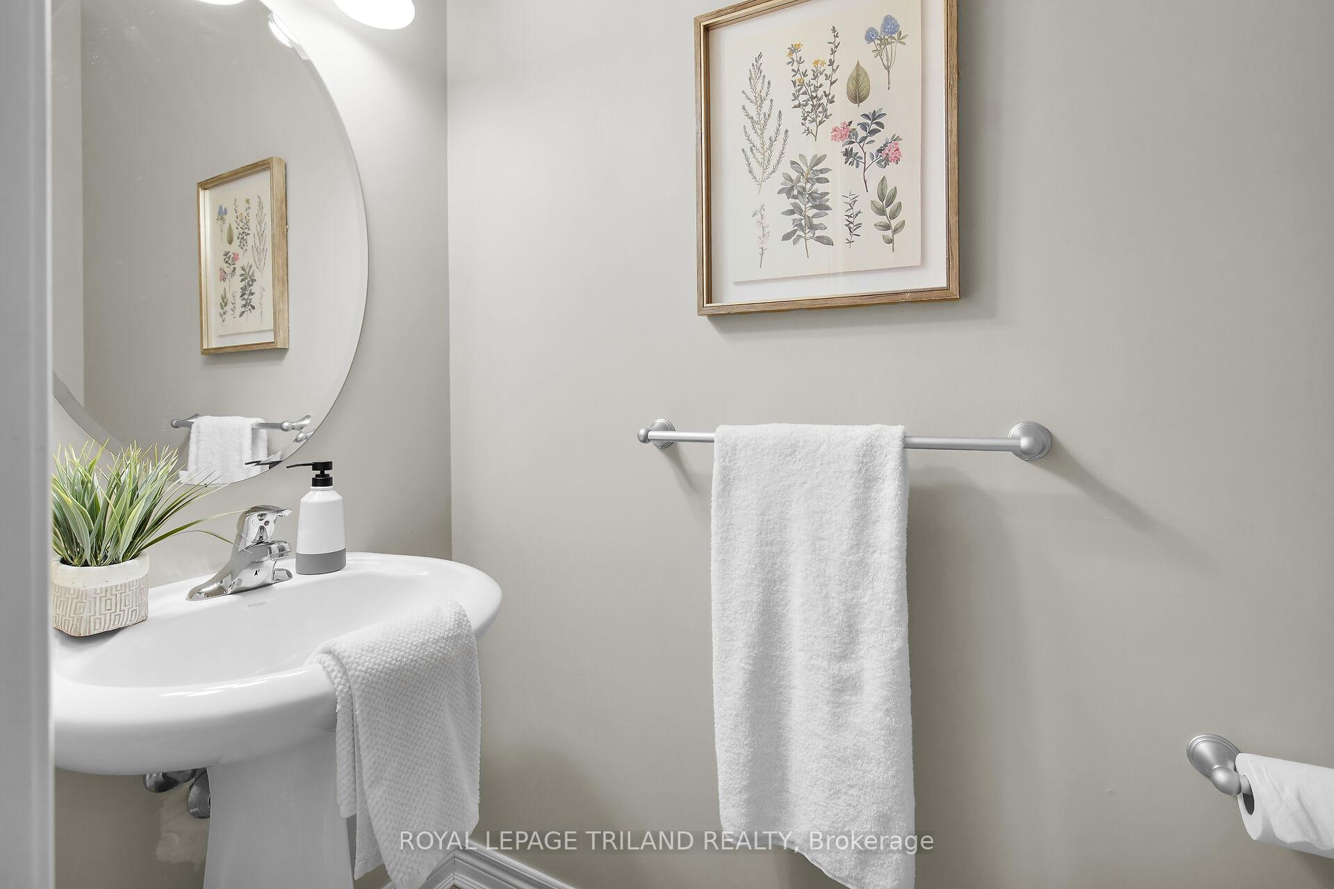 Photo 15 of 30 Willard Crescent, Middlesex Centre, Kilworth — HOMEH