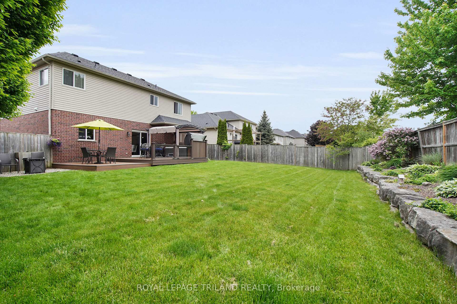 Photo 35 of 30 Willard Crescent, Middlesex Centre, Kilworth — HOMEH