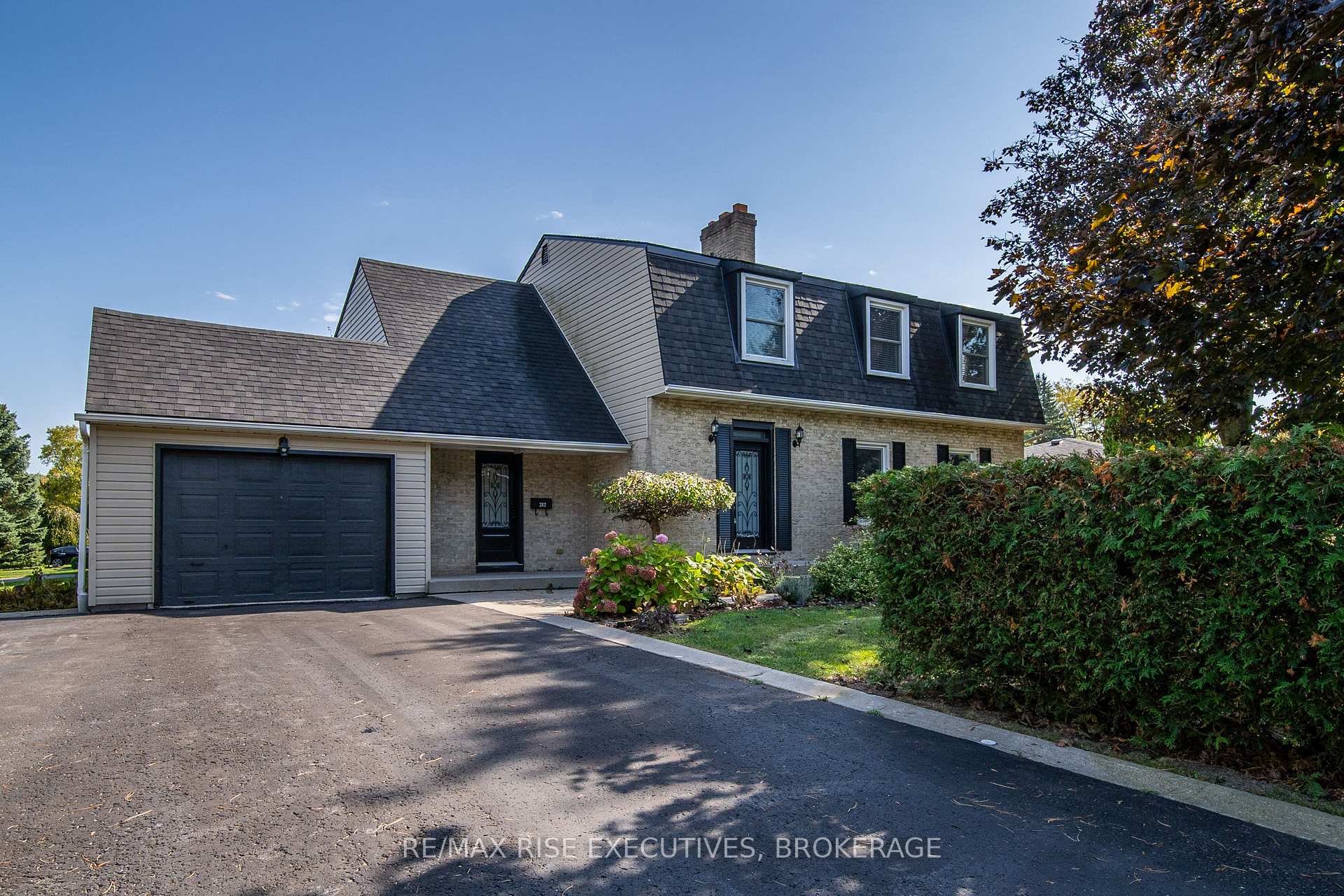 Photo 2 of 282 Welborne Avenue, Kingston, City Southwest — HOMEH