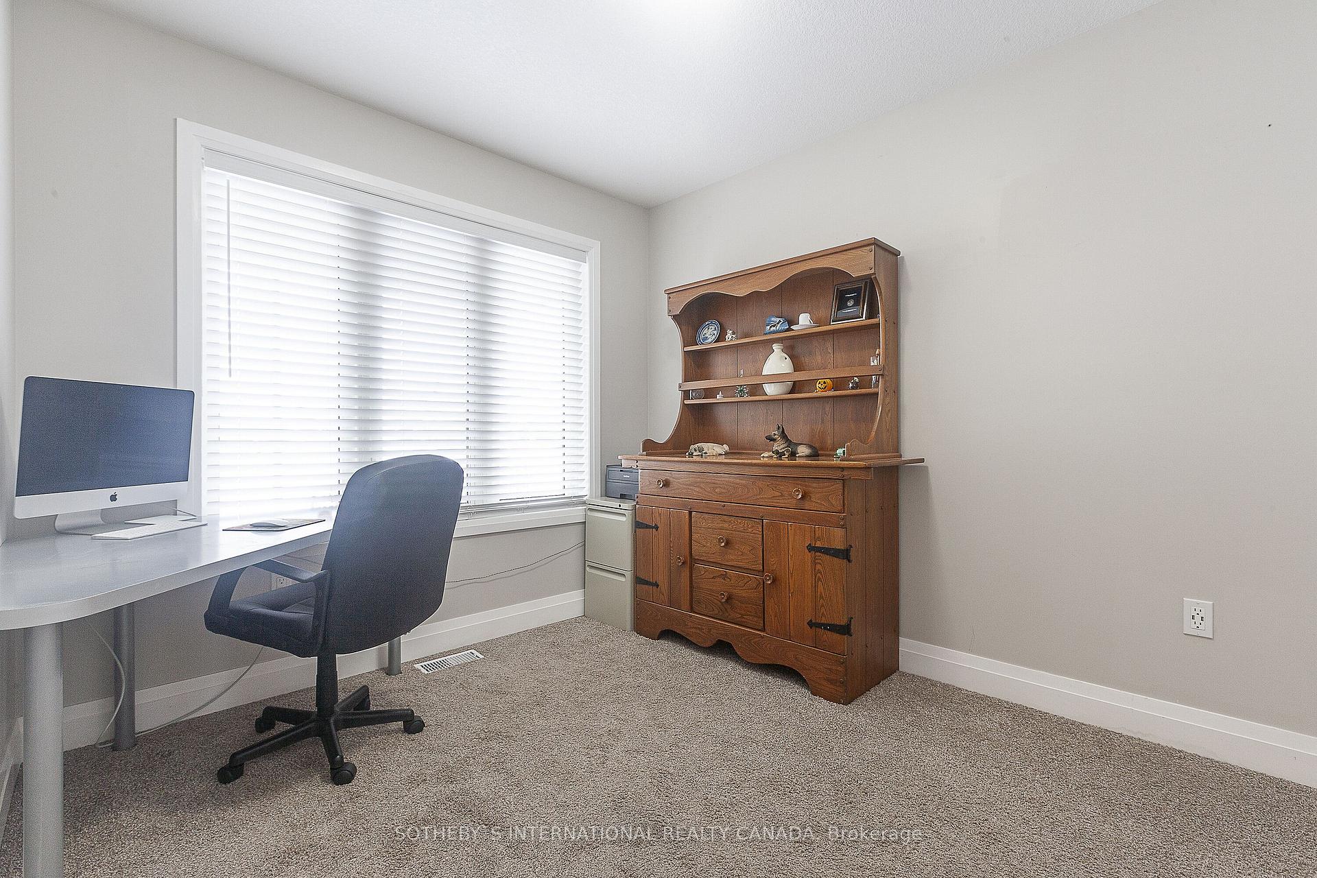 Photo 17 of 154 Bridge Crescent, Minto — HOMEH