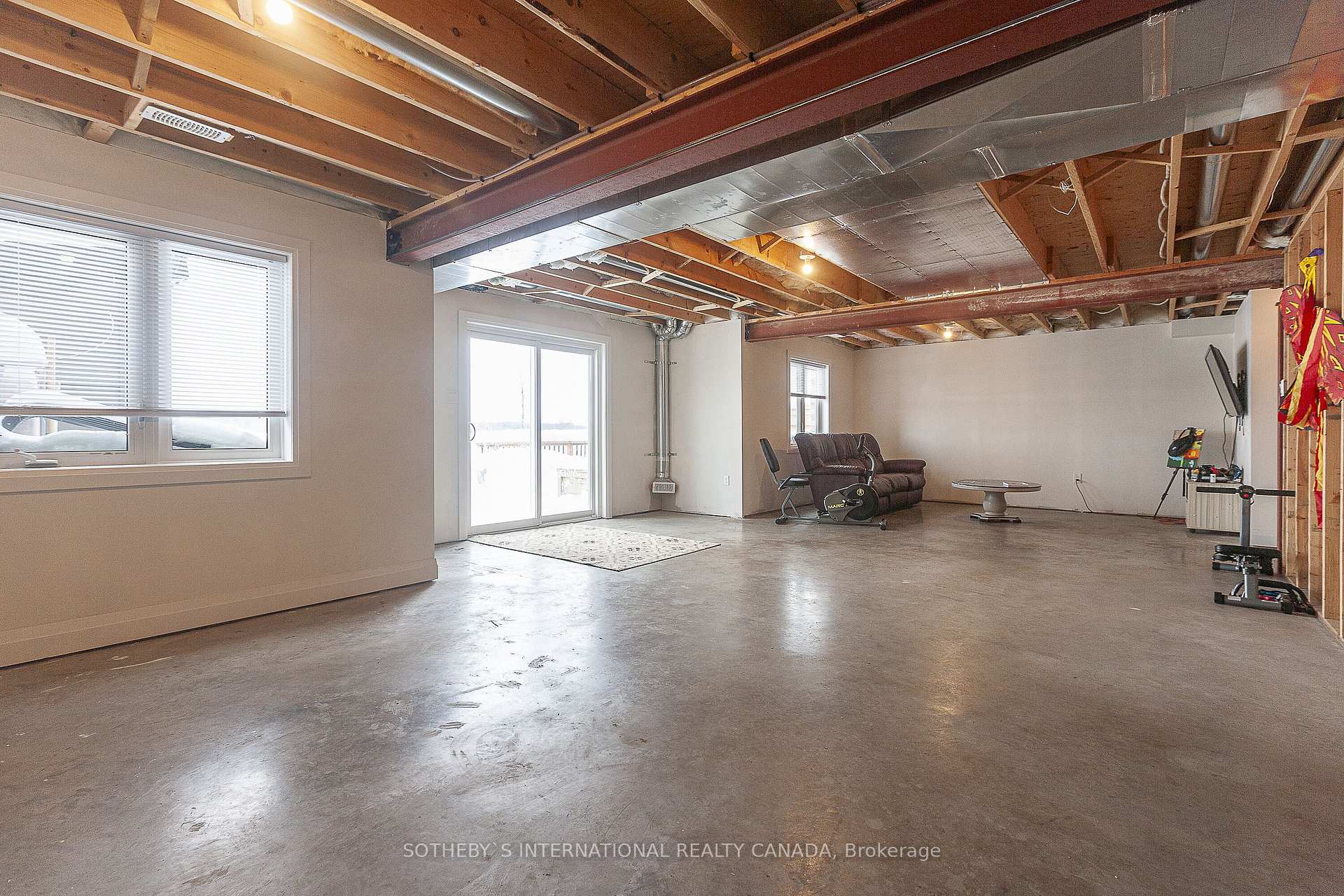 Photo 26 of 154 Bridge Crescent, Minto — HOMEH