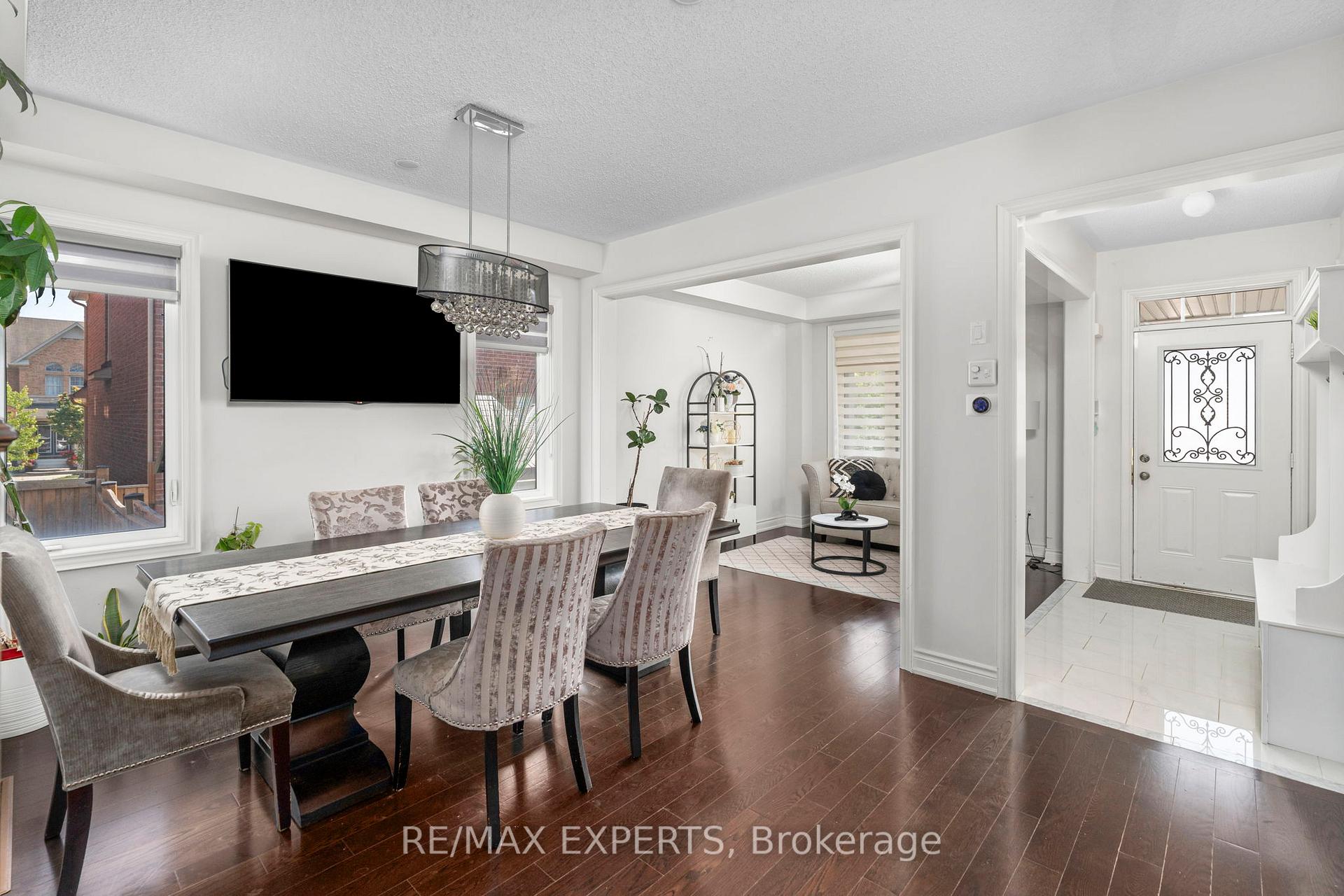 Photo 3 of 72 Foshan Avenue, Markham, Berczy — HOMEH