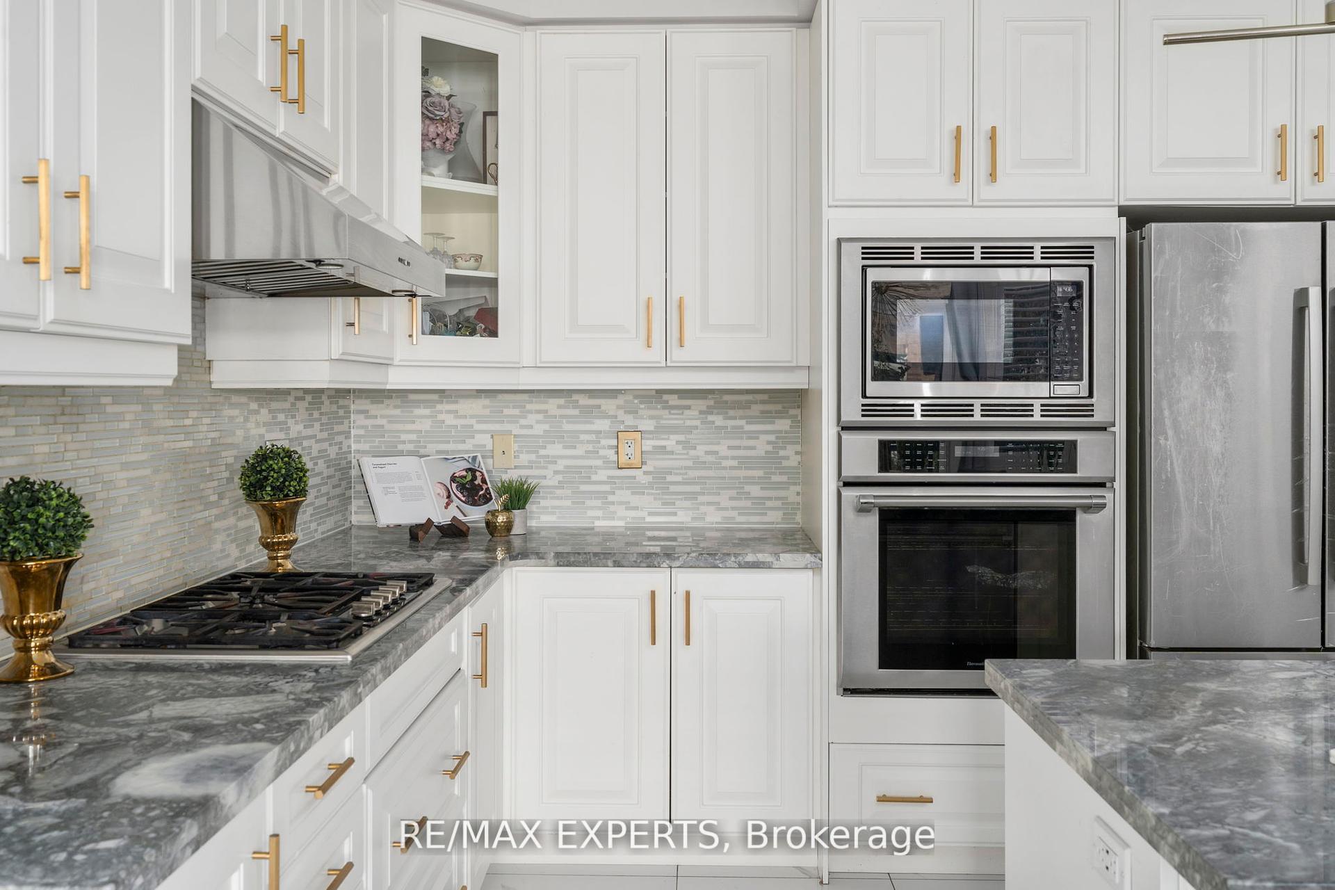 Photo 6 of 72 Foshan Avenue, Markham, Berczy — HOMEH