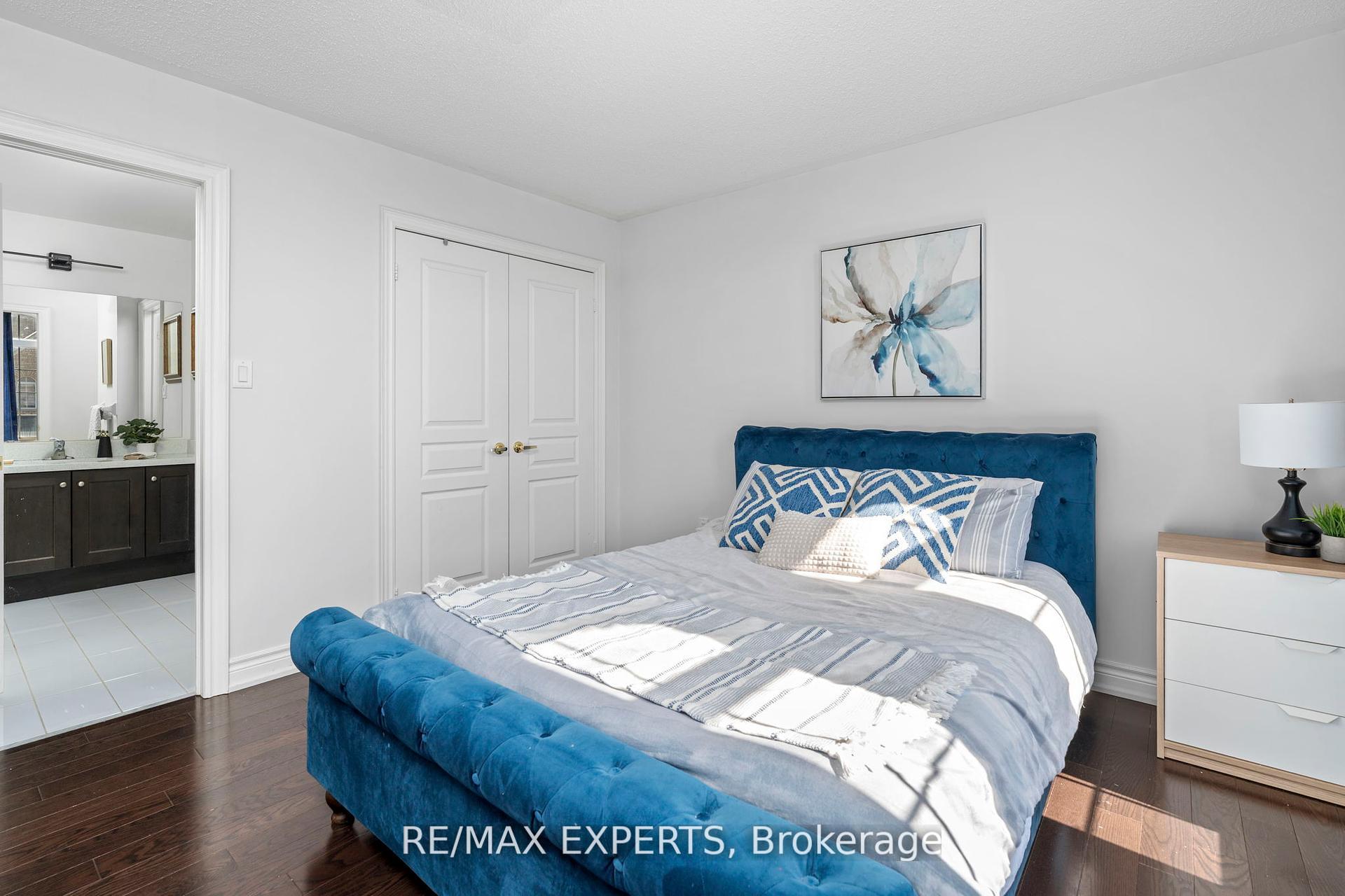 Photo 18 of 72 Foshan Avenue, Markham, Berczy — HOMEH