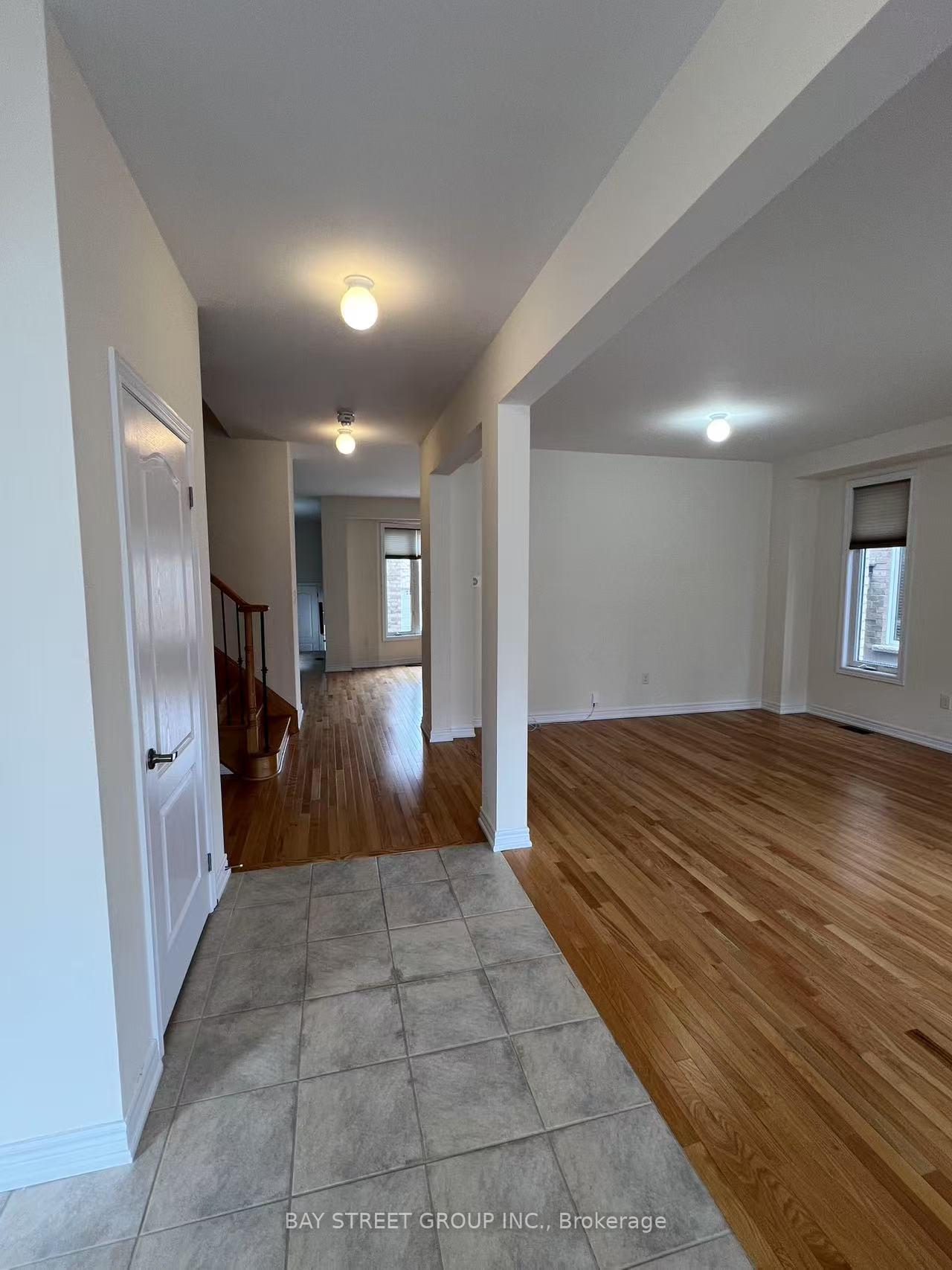 Photo 2 of 4 Benton Drive, Markham, Cornell — HOMEH