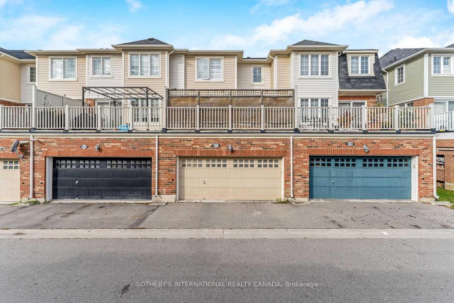 Photo 11 of 937 Brassard Circle, Milton, Willmott — HOMEH