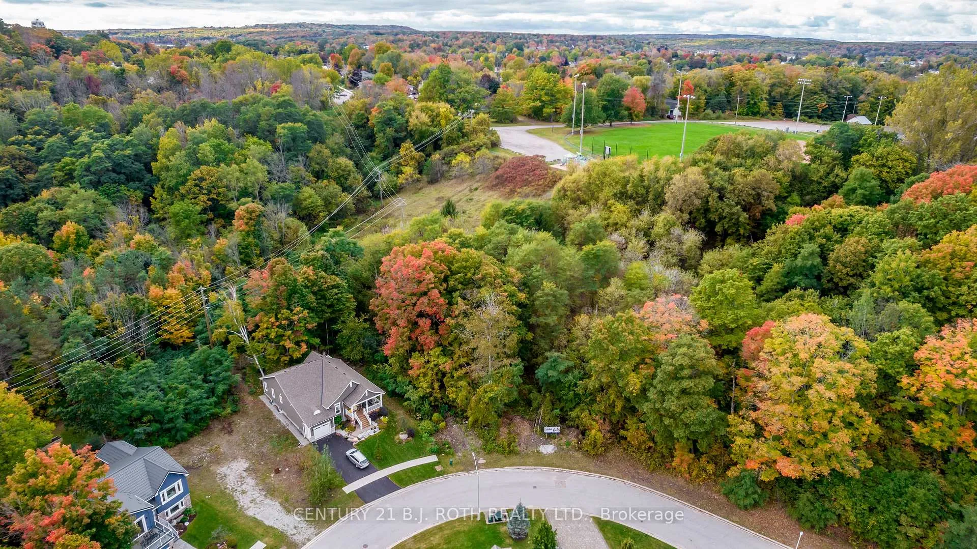 Photo 4 of 548 Taylor Drive, Midland — HOMEH