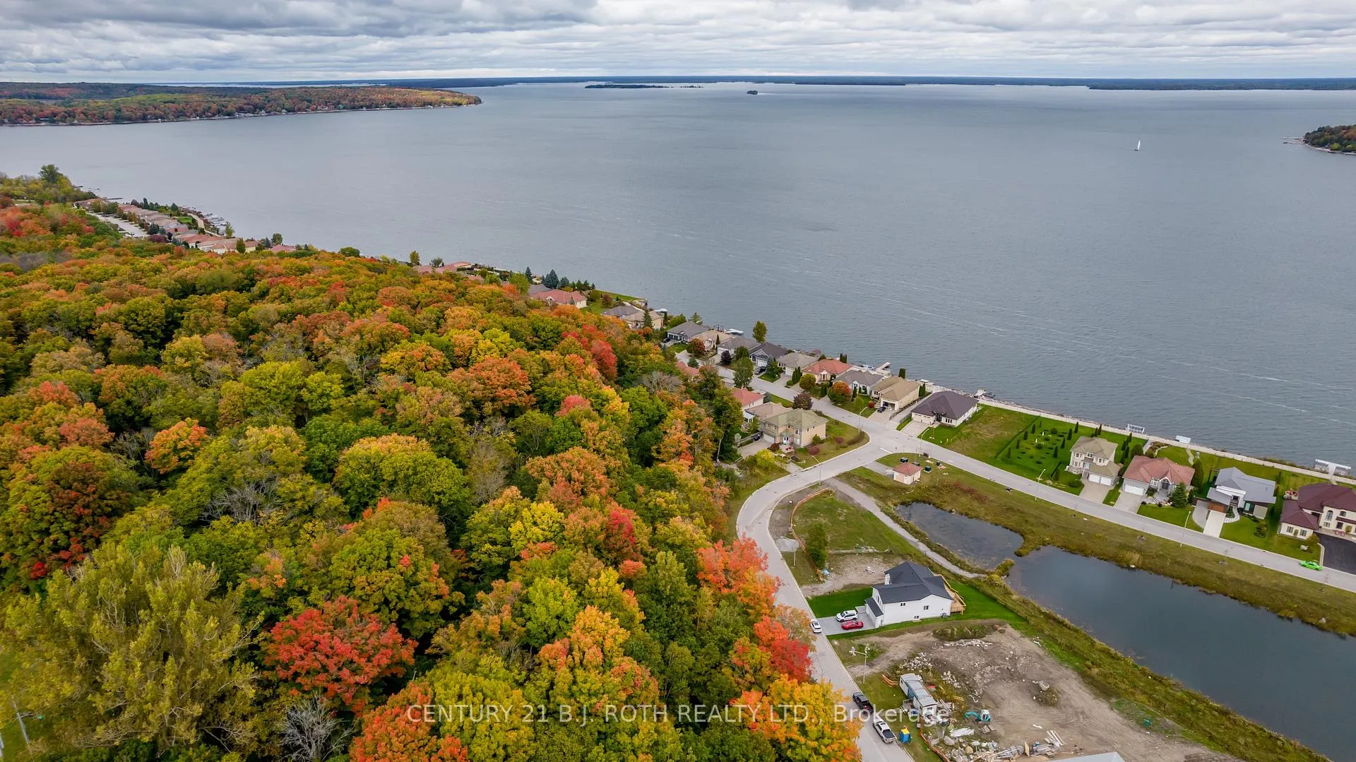 Photo 19 of 548 Taylor Drive, Midland — HOMEH