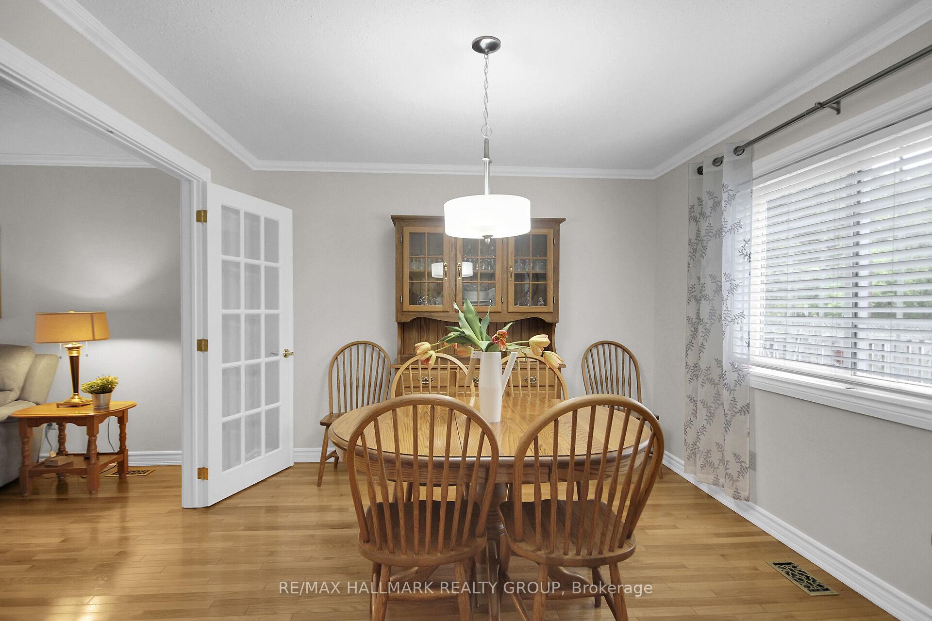 Photo 14 of 20 Palomino Drive, Ottawa, Kanata - Bridlewood — HOMEH