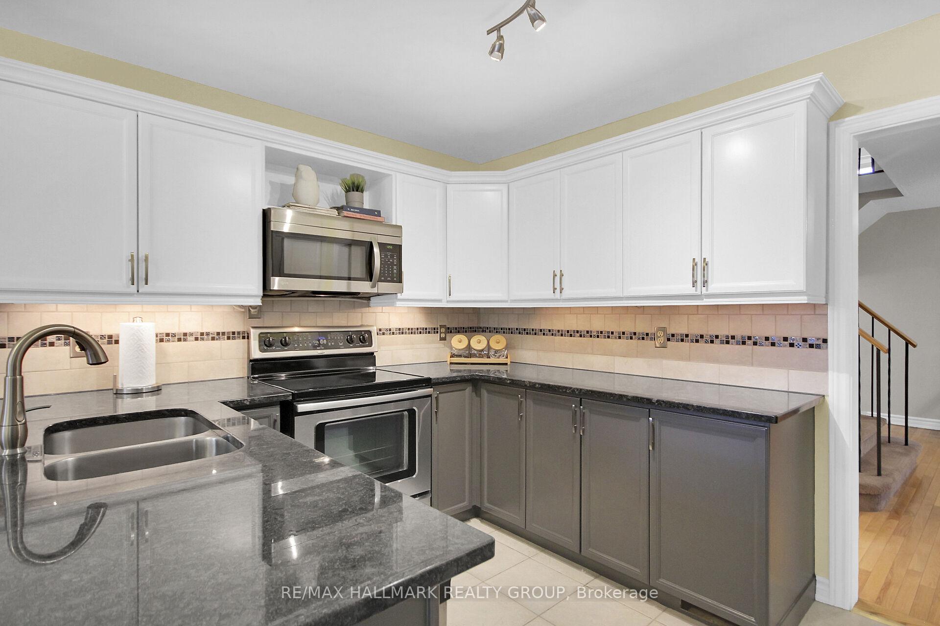 Photo 21 of 20 Palomino Drive, Ottawa, Kanata - Bridlewood — HOMEH