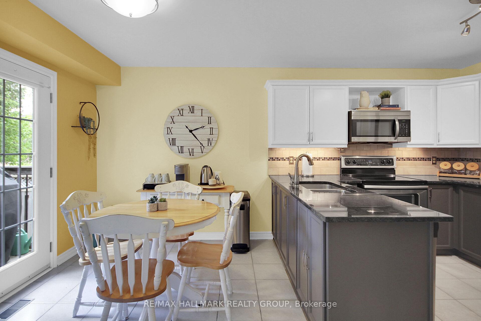 Photo 25 of 20 Palomino Drive, Ottawa, Kanata - Bridlewood — HOMEH