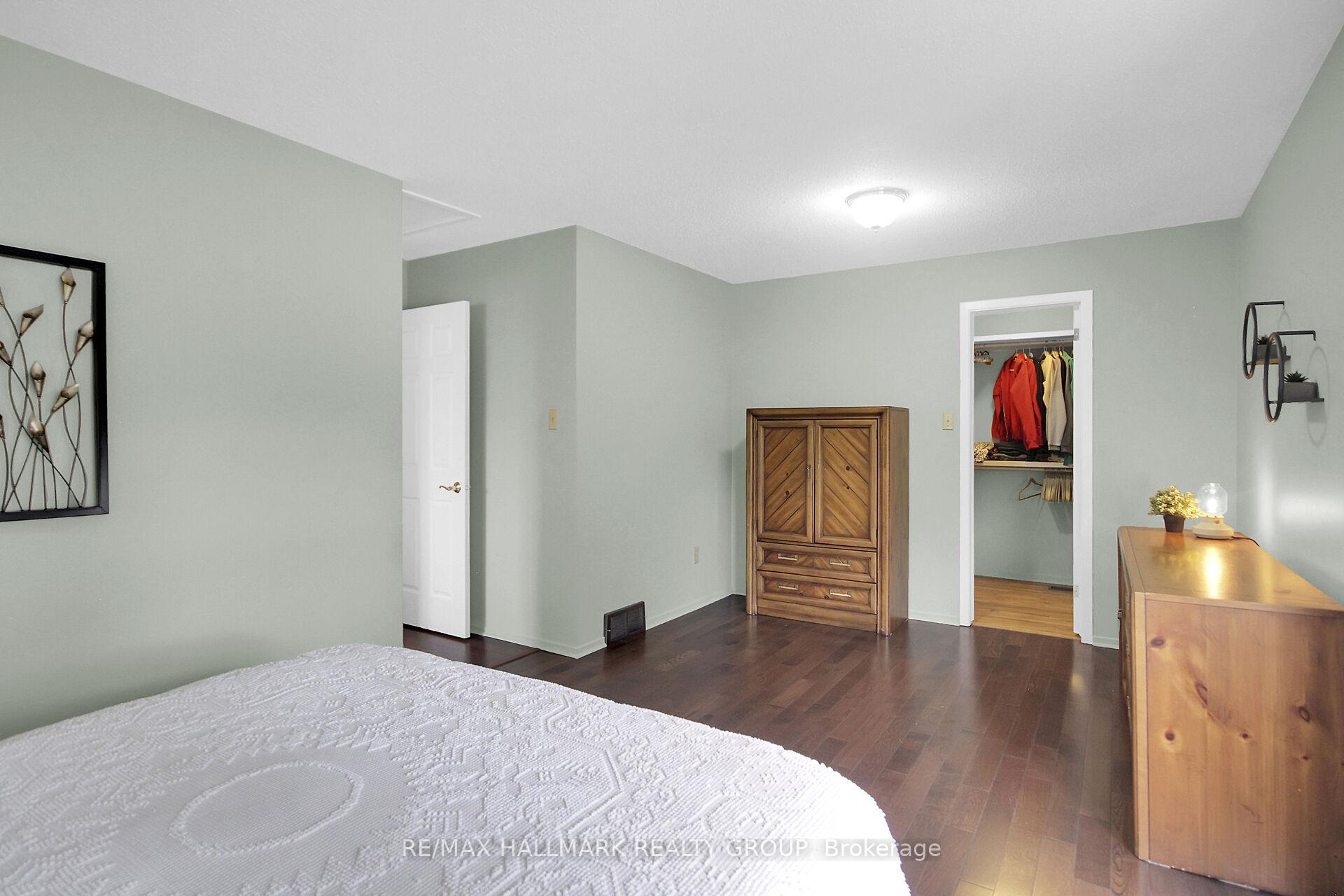 Photo 31 of 20 Palomino Drive, Ottawa, Kanata - Bridlewood — HOMEH