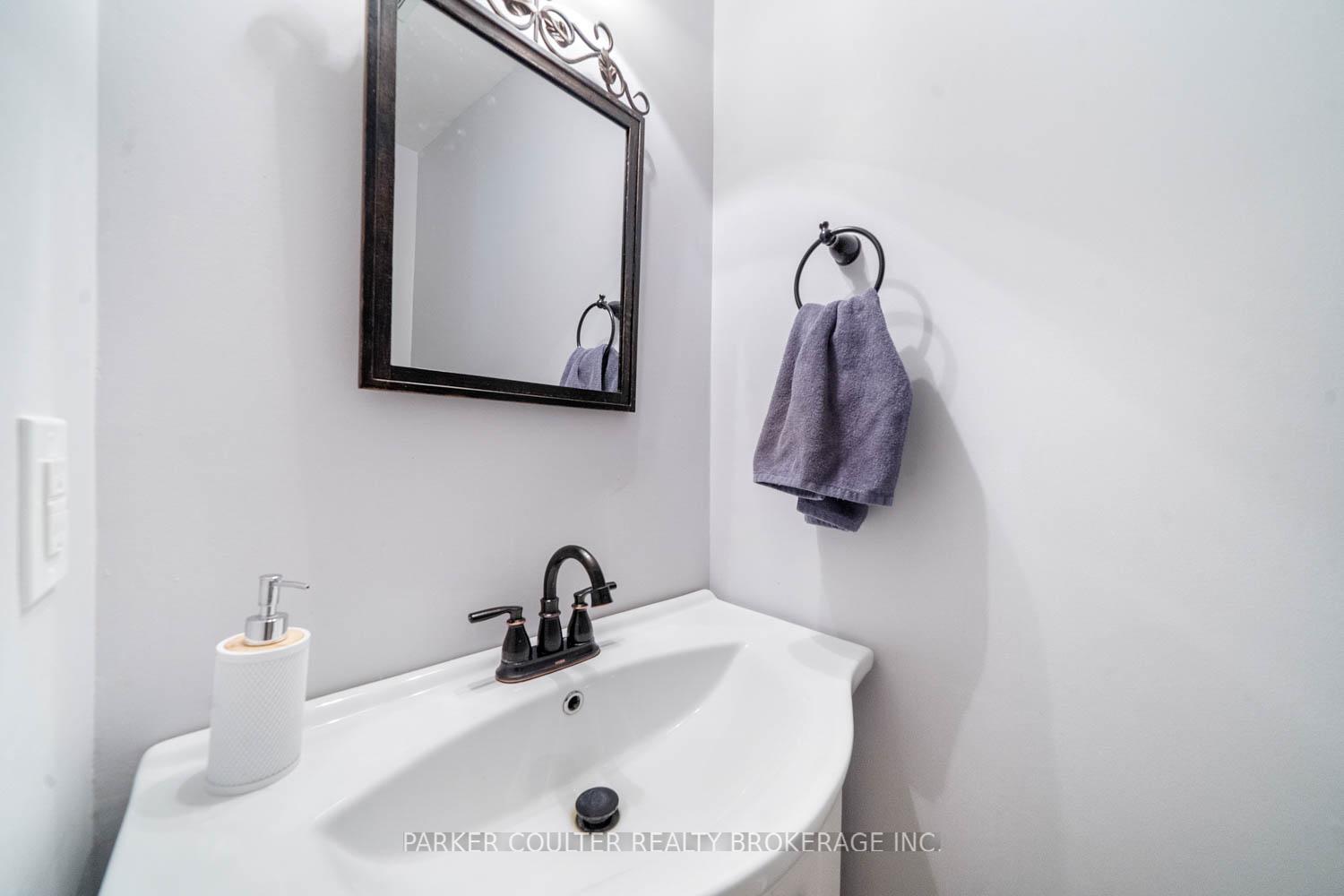 Photo 17 of 361 Glenbrook Drive, Midland — HOMEH