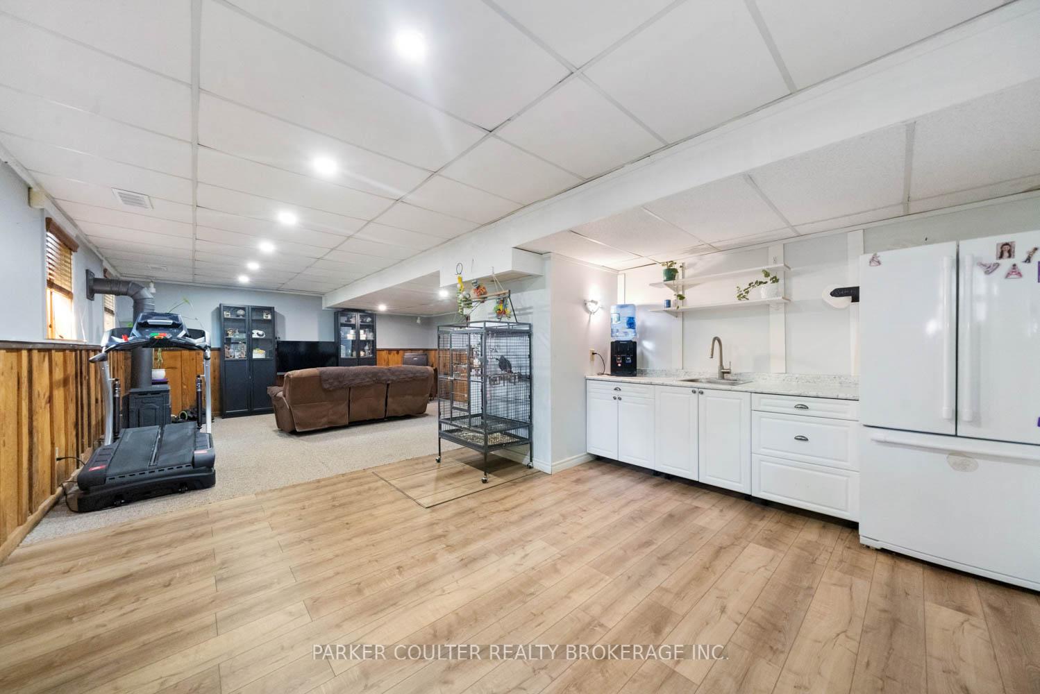 Photo 33 of 361 Glenbrook Drive, Midland — HOMEH