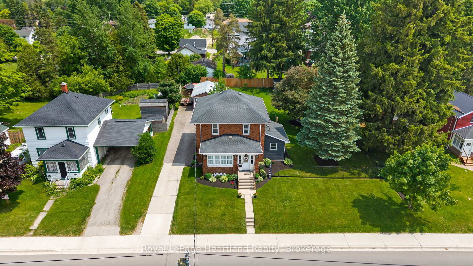 Photo 3 of 209 Elora Street S, Minto — HOMEH