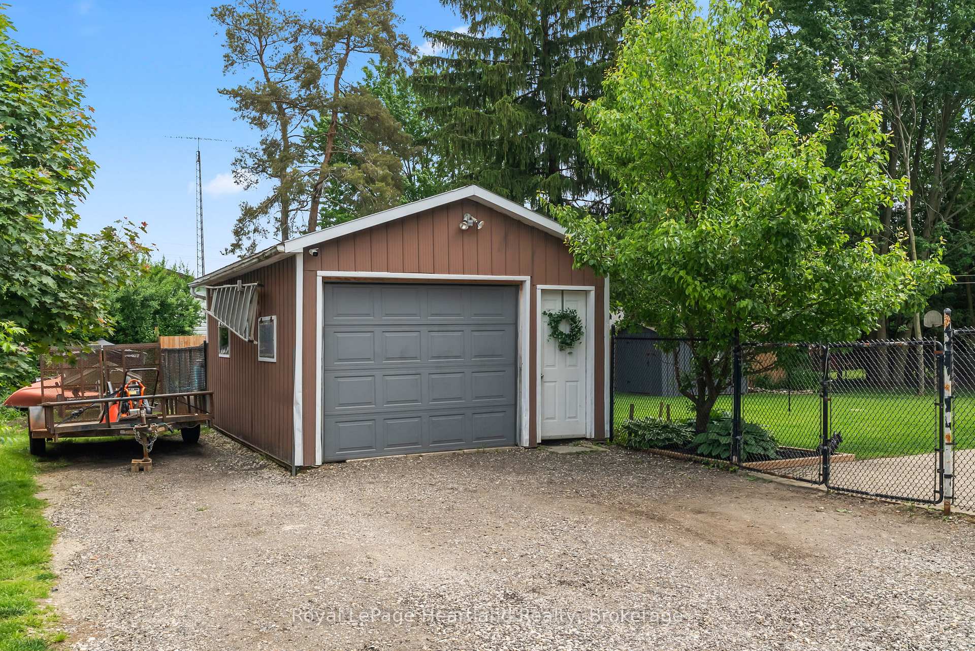 Photo 10 of 209 Elora Street S, Minto — HOMEH