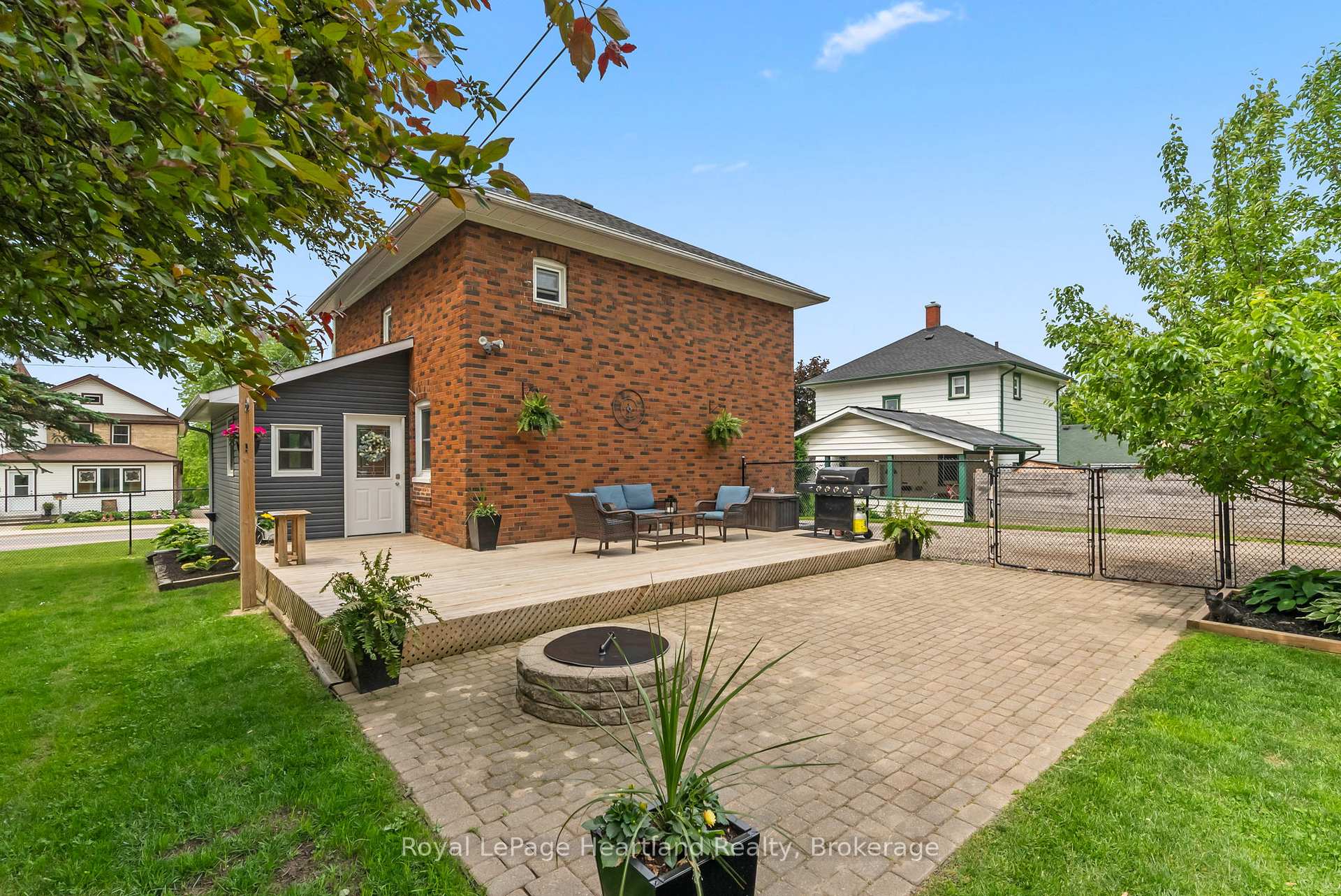 Photo 12 of 209 Elora Street S, Minto — HOMEH